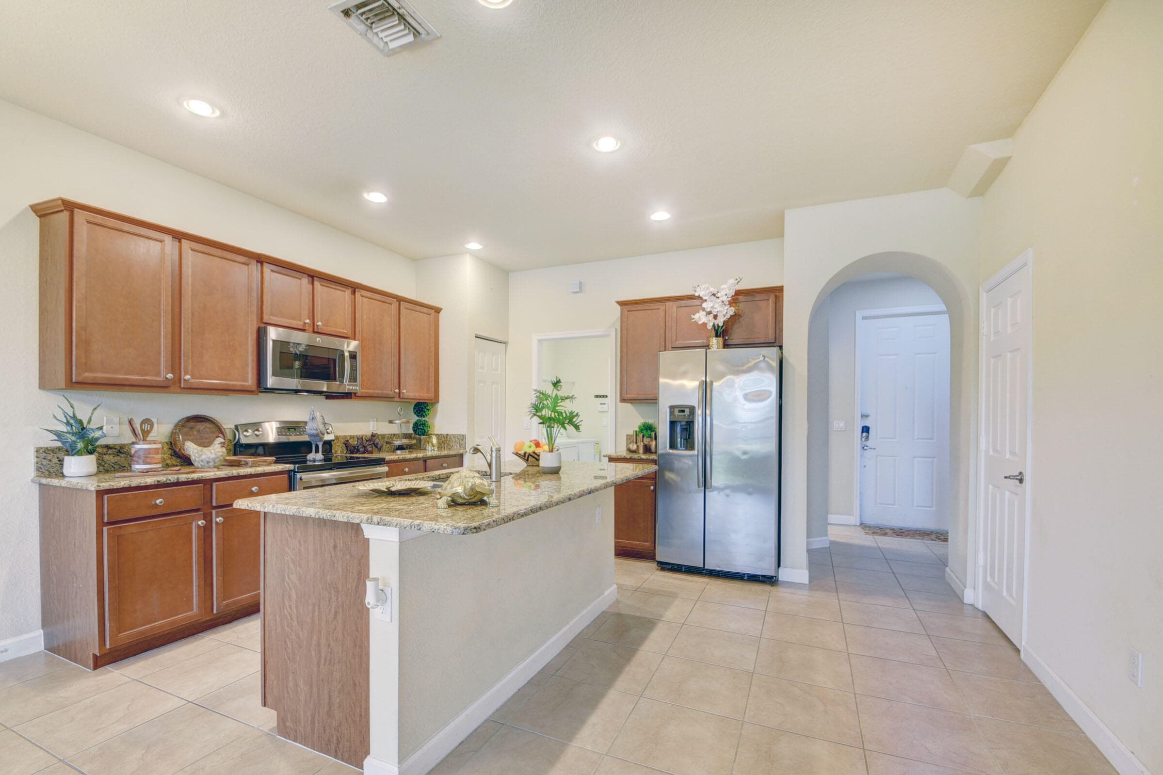 10385 Wellington Parc Drive, Wellington, FL 33449 — photo 4 of 53