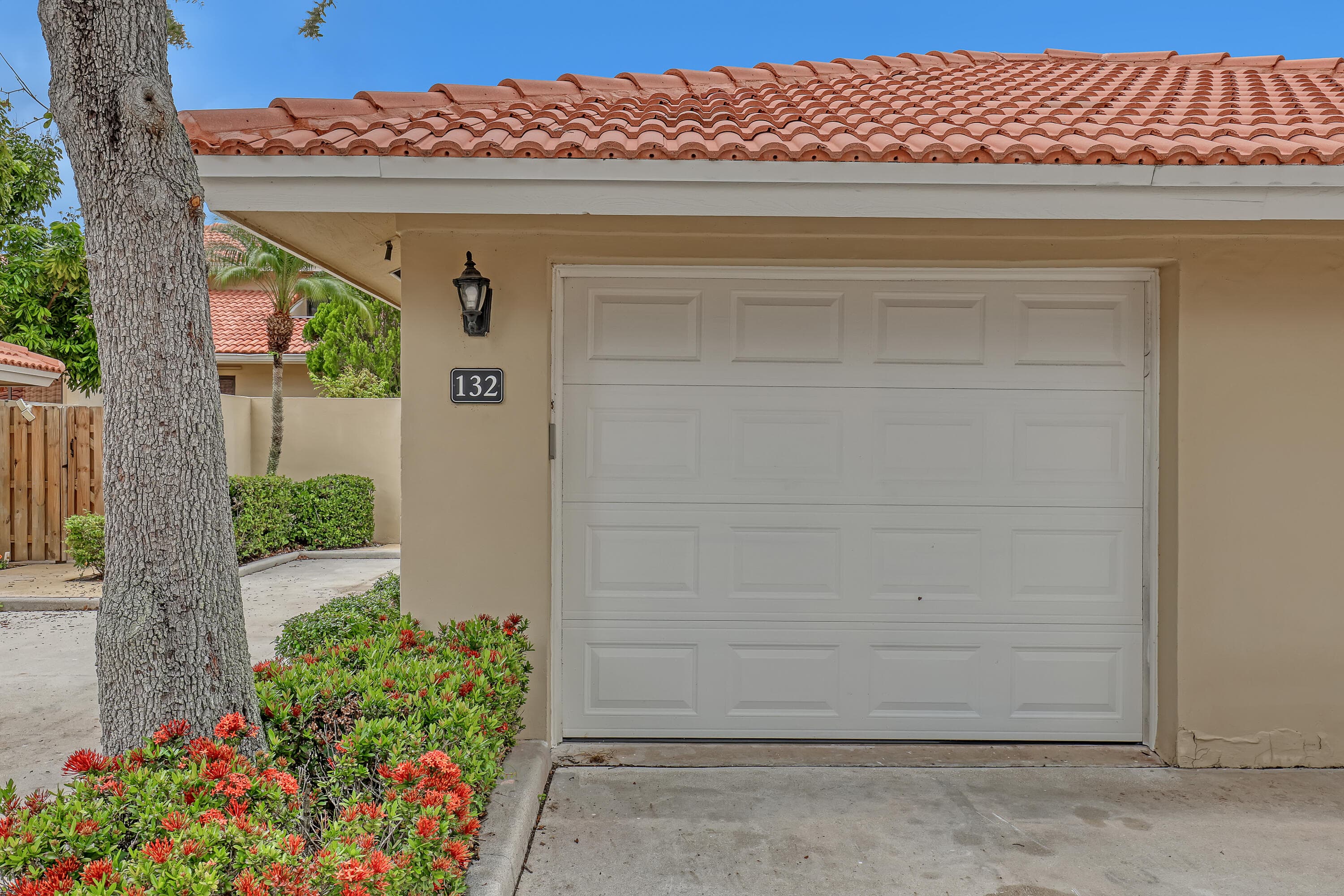 132 Old Meadow Way, Palm Beach Gardens, FL 33418 — photo 4 of 54