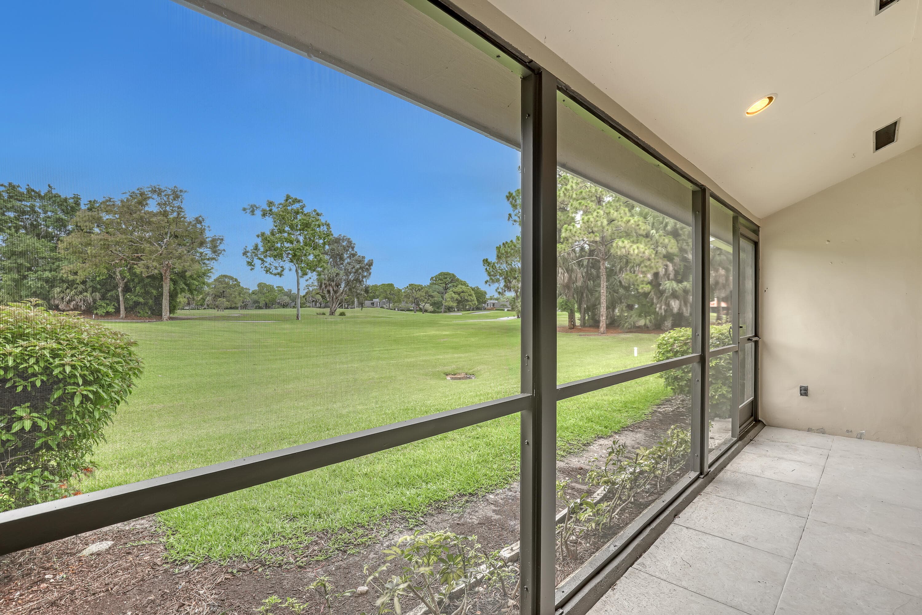 132 Old Meadow Way, Palm Beach Gardens, FL 33418 — photo 35 of 54