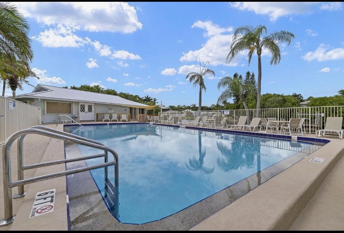 110 N Delaware Boulevard 15d, Jupiter, FL 33458 — photo 14 of 21