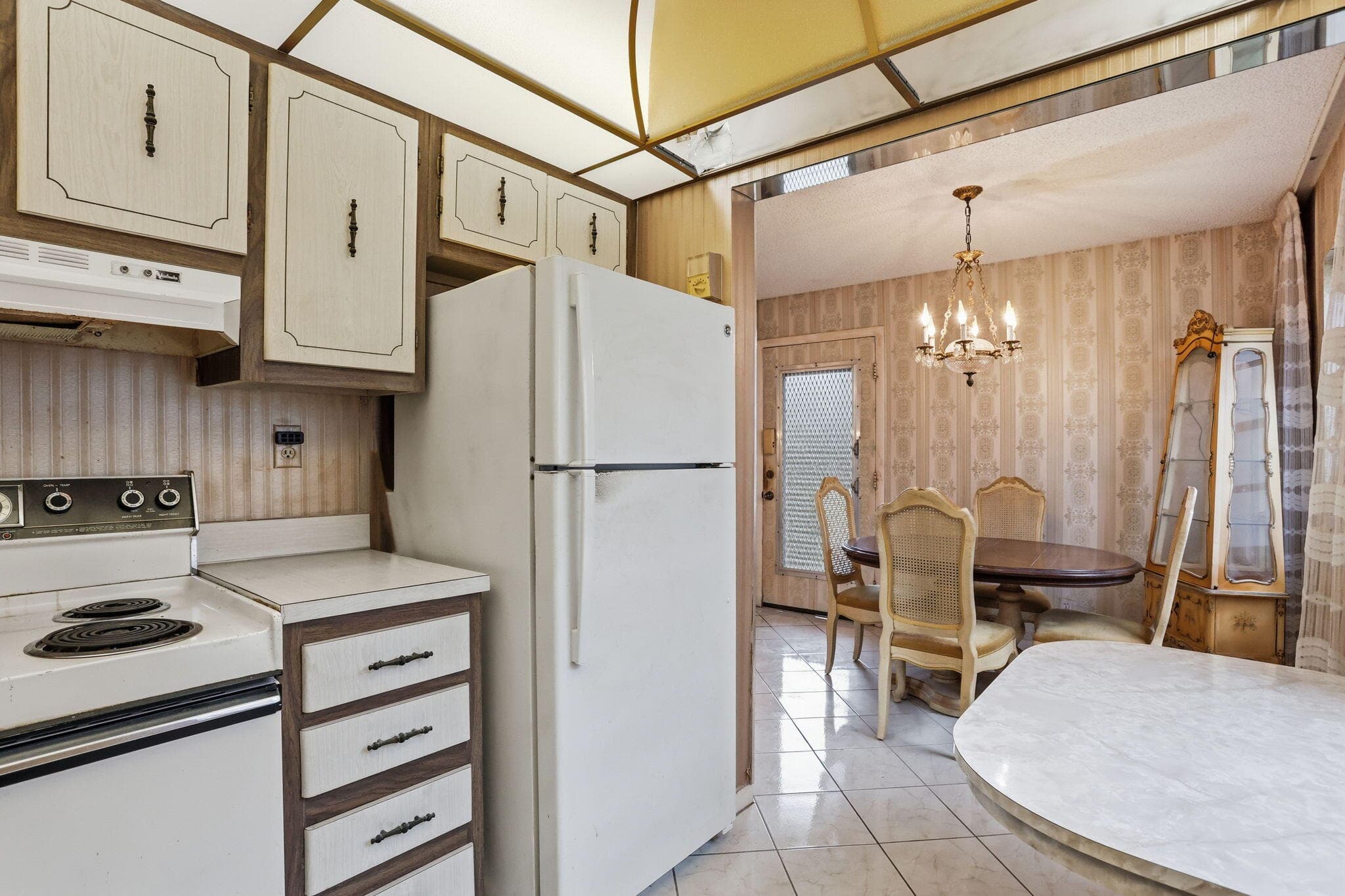 100 Flanders C, Delray Beach, FL 33484 — photo 11 of 39