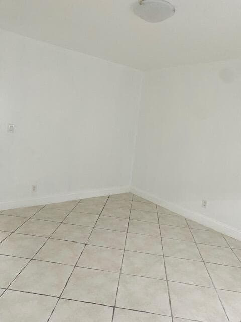 2837 NE 30th Street 2, Fort Lauderdale, FL 33306 — photo 5 of 14