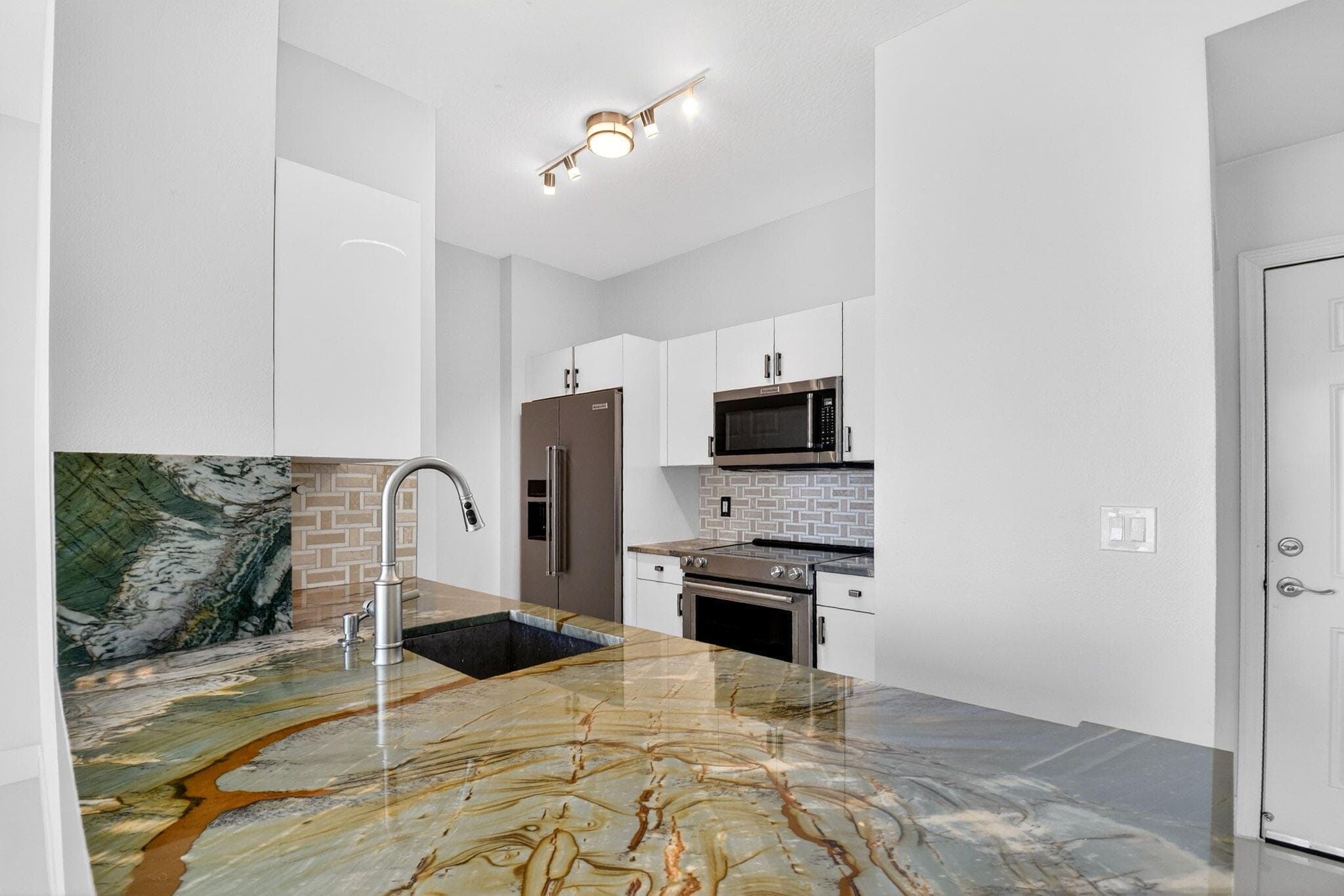 100 NE 6th Street Ph 704, Boynton Beach, FL 33435 — photo 4 of 29