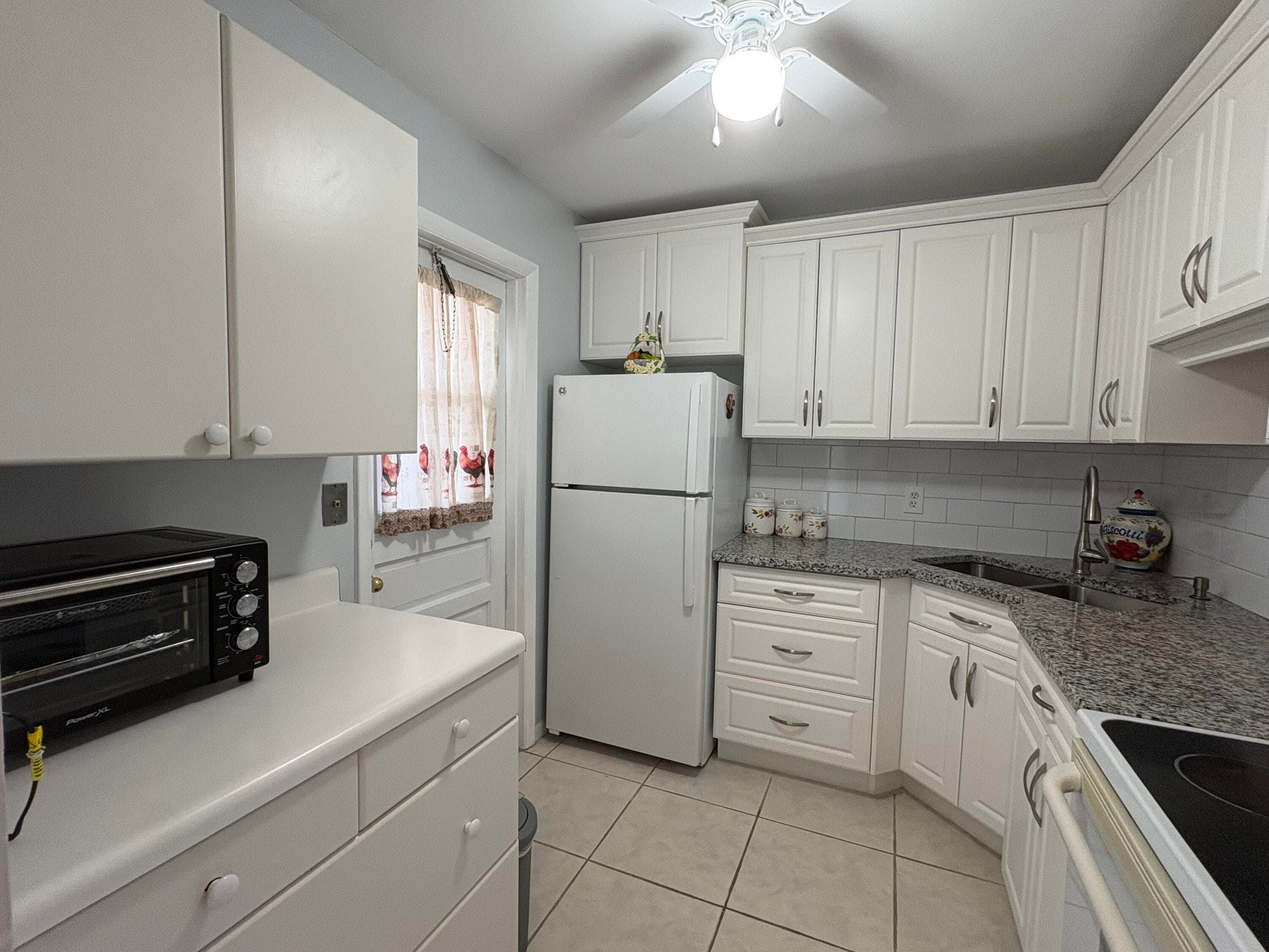 108 NE 20th Avenue NE 206, Boynton Beach, FL 33435 — photo 1 of 33
