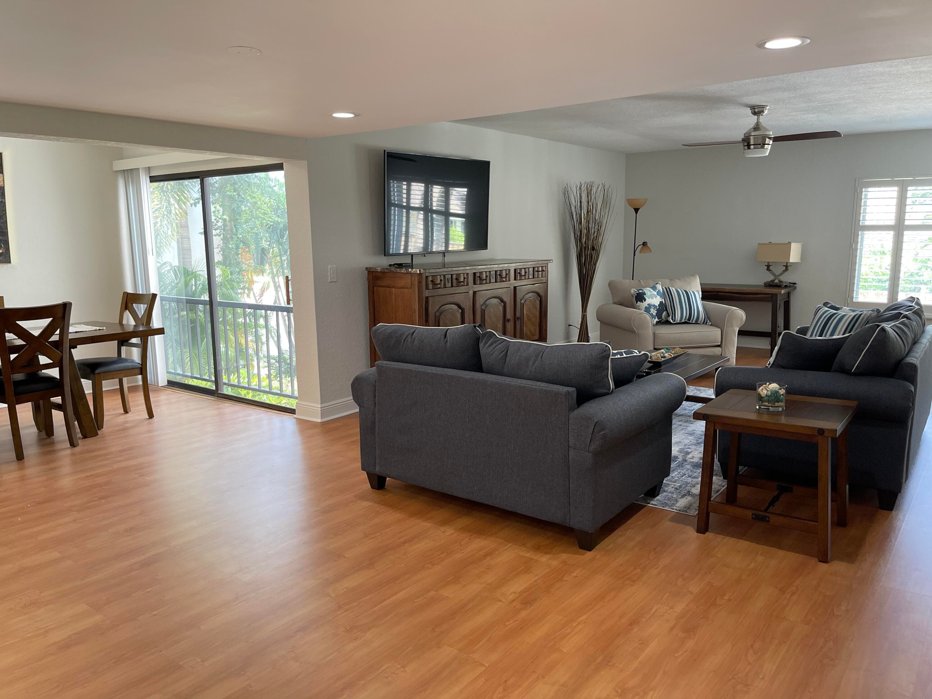 1660 Twelve Oaks Way 203, North Palm Beach, FL 33408 — photo 5 of 24