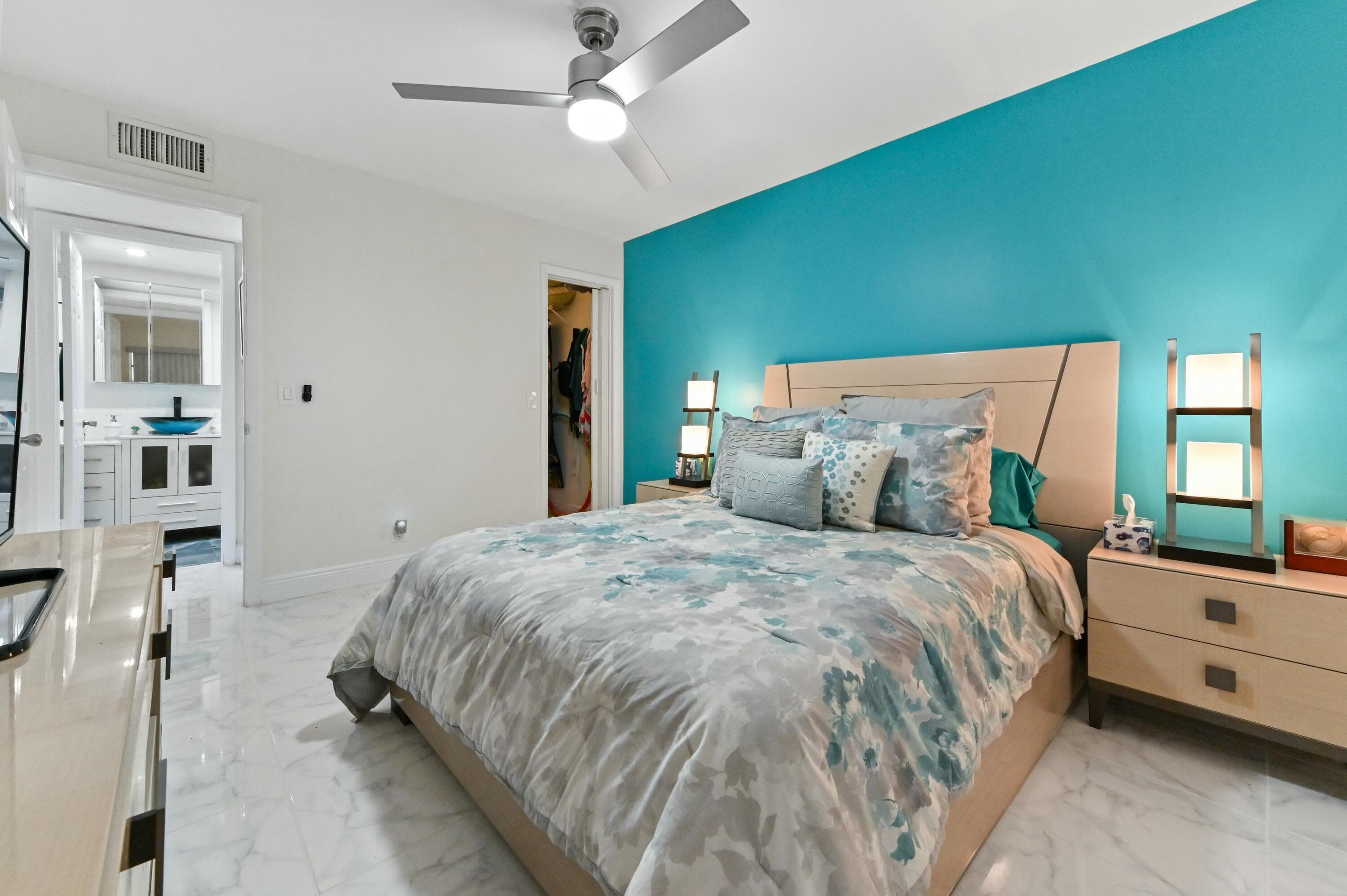 548 Burgundy L, Delray Beach, FL 33484 — photo 14 of 34