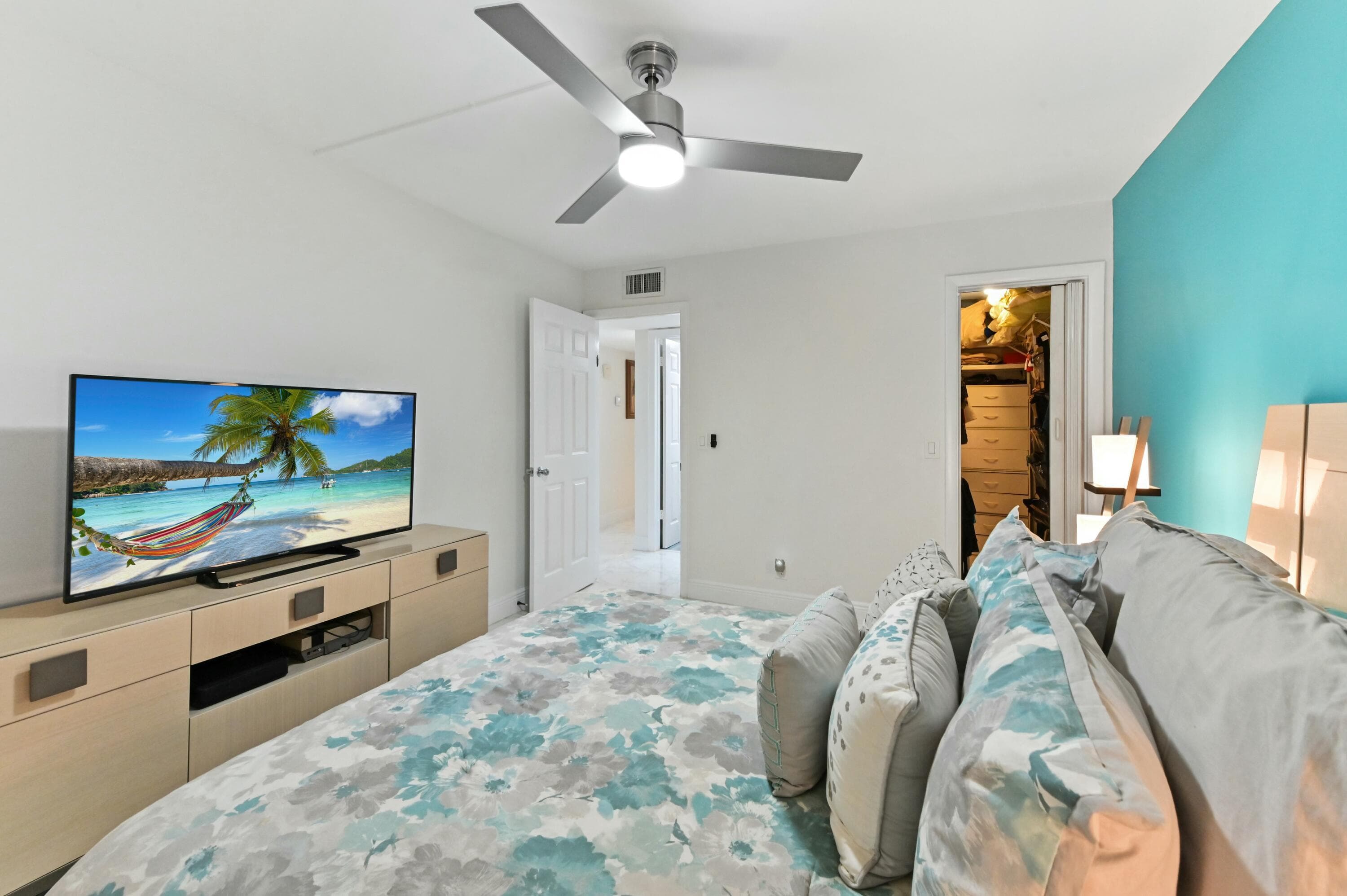 548 Burgundy L, Delray Beach, FL 33484 — photo 15 of 34