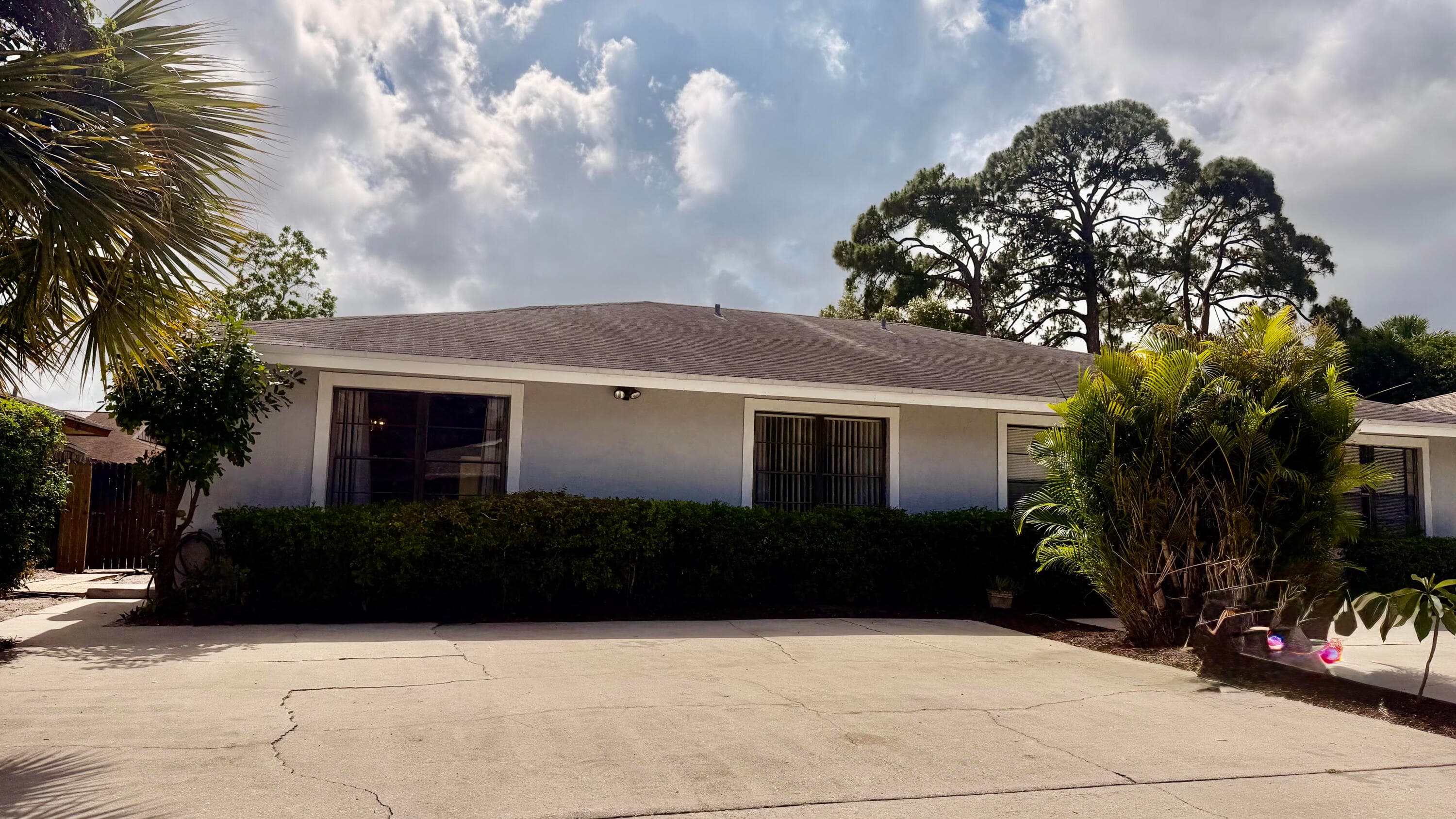 9121 E Highland Pines Drive, Palm Beach Gardens, FL 33418 — photo 1 of 14