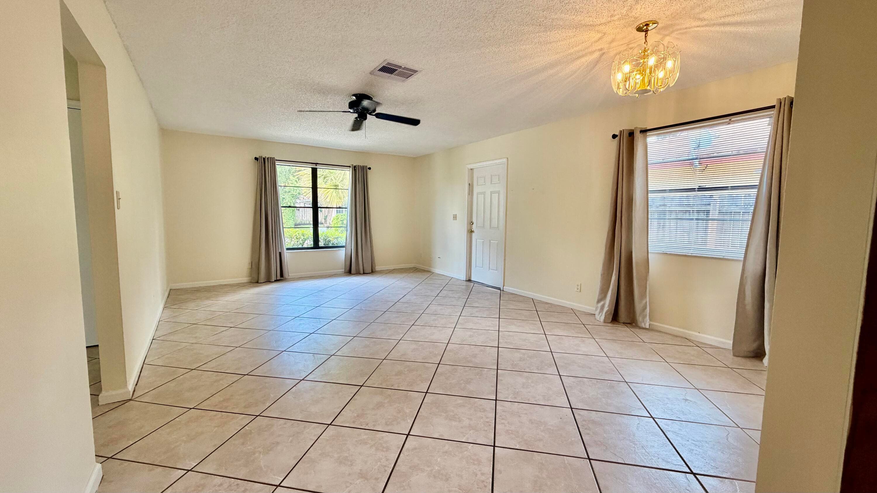 9121 E Highland Pines Drive, Palm Beach Gardens, FL 33418 — photo 6 of 14