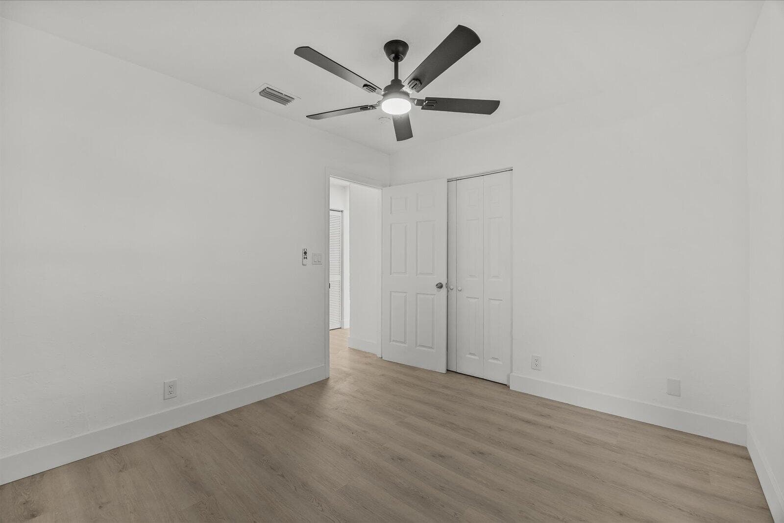 1561 NW 7th Lane, Pompano Beach, FL 33060 — photo 19 of 30