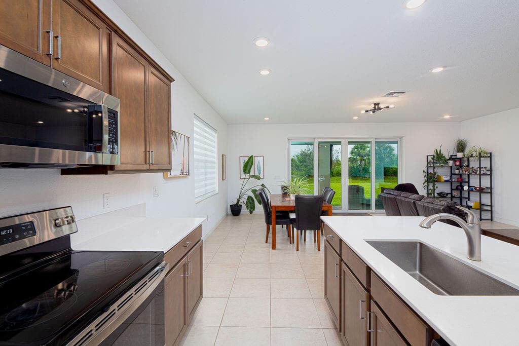 7647 NW Old Grove Lane, Port St. Lucie, FL 34987 — photo 14 of 77
