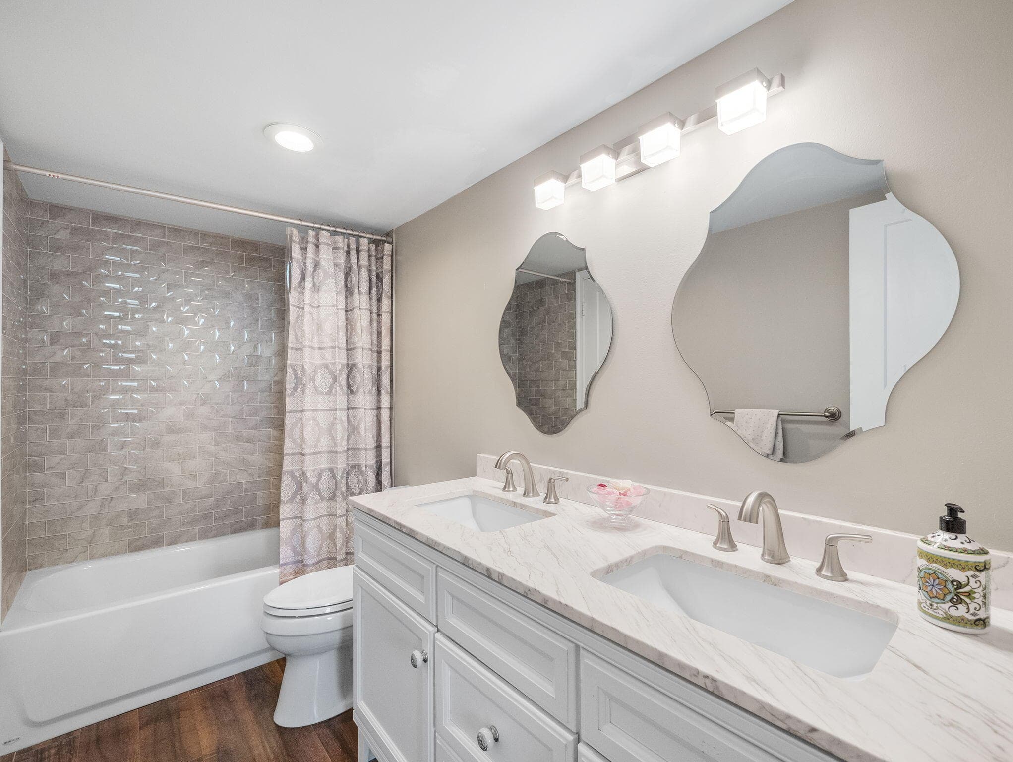 336 Golfview Road 406, North Palm Beach, FL 33408 — photo 13 of 34