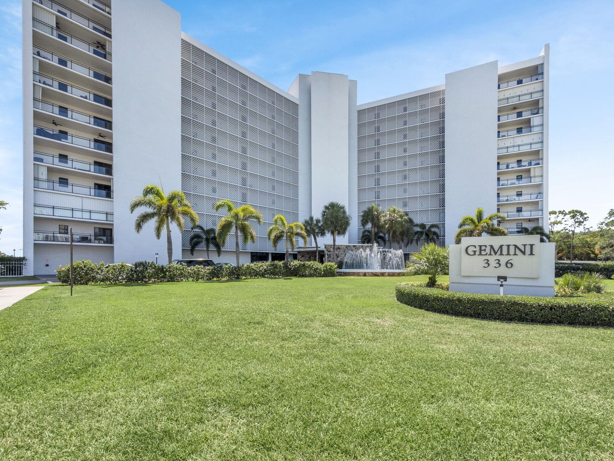 336 Golfview Road 406, North Palm Beach, FL 33408 — photo 34 of 34