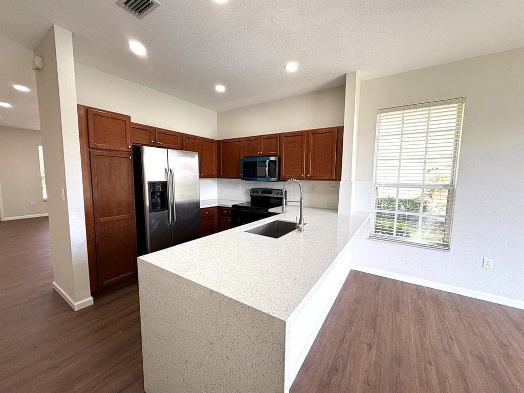 3245 NW 31st Terrace, Oakland Park, FL 33309 — photo 6 of 24