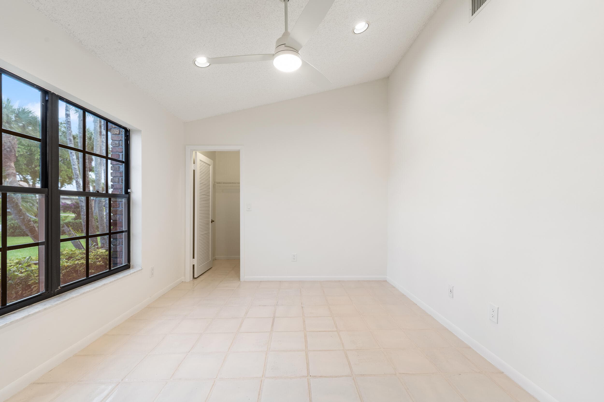 7219 Le Chalet Boulevard, Boynton Beach, FL 33472 — photo 18 of 70
