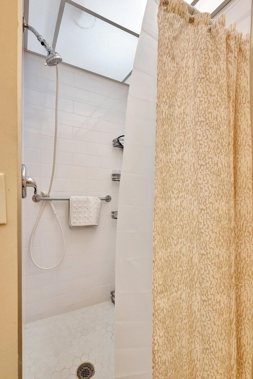 825 E Normandy R, Delray Beach, FL 33484 — photo 13 of 22