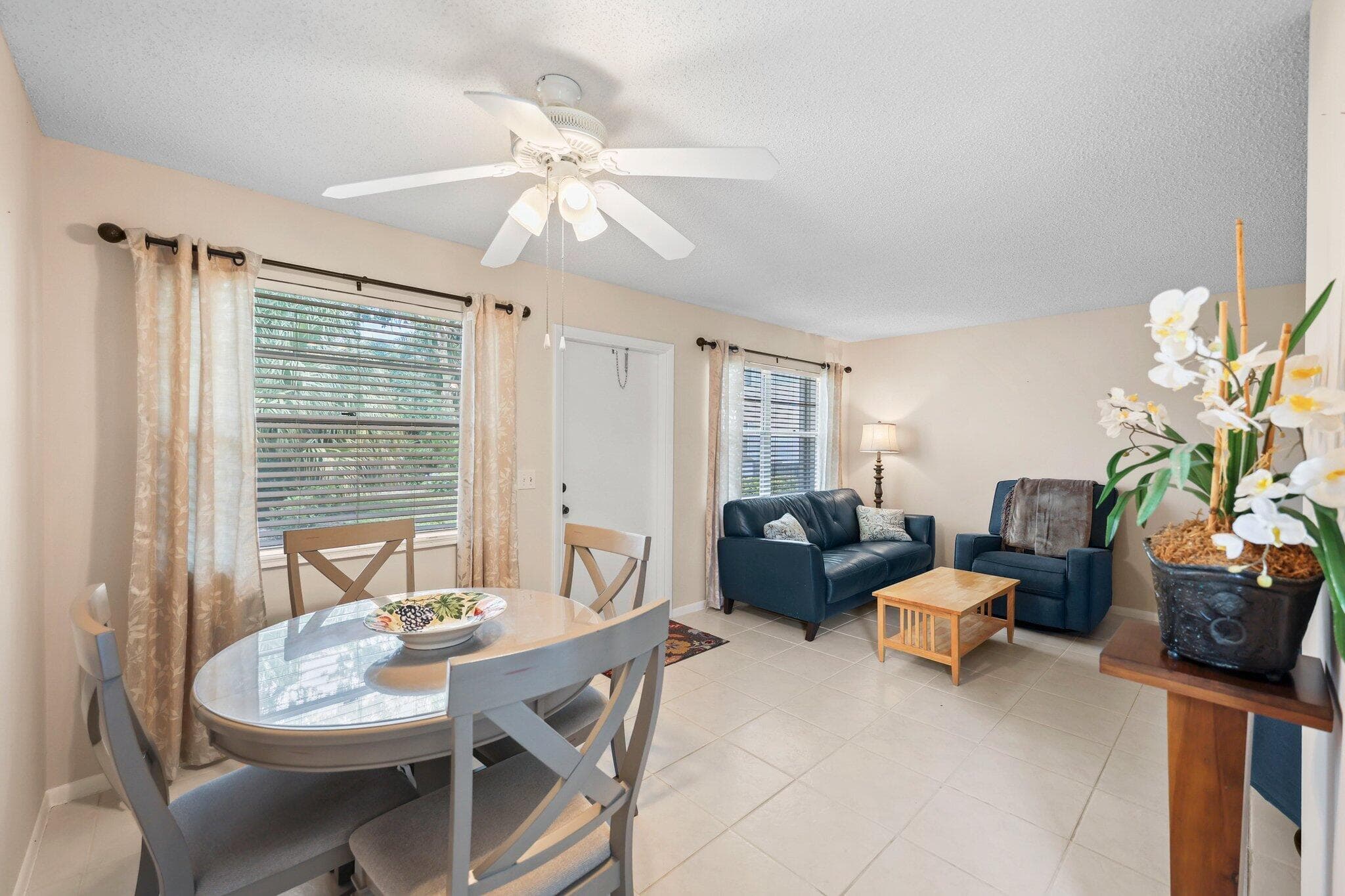 2600 SE Ocean Boulevard W5, Stuart, FL 34996 — photo 1 of 17