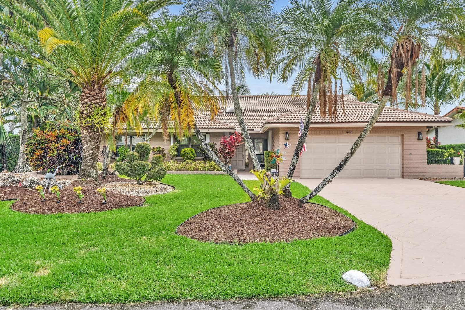 7640 NW 87th Avenue, Tamarac, FL 33321 — photo 2 of 67