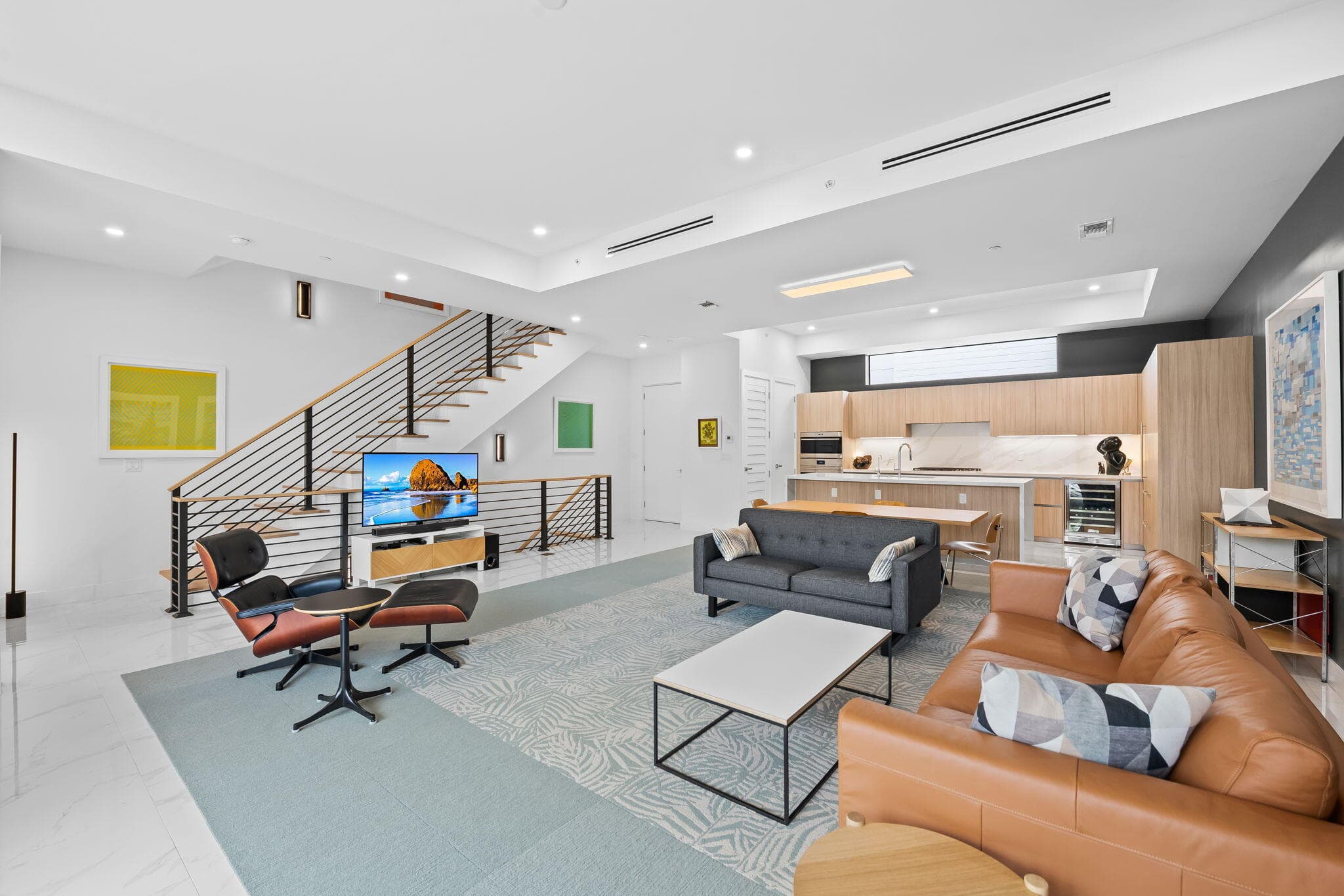 818 NE 2nd Street, Fort Lauderdale, FL 33301 — photo 10 of 45