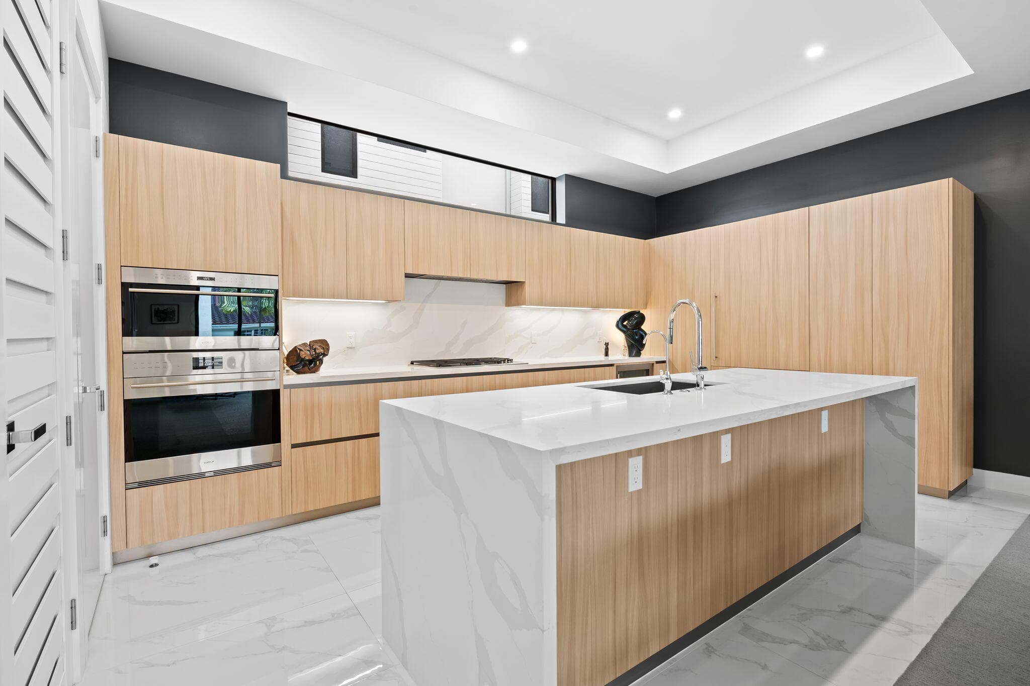 818 NE 2nd Street, Fort Lauderdale, FL 33301 — photo 13 of 45