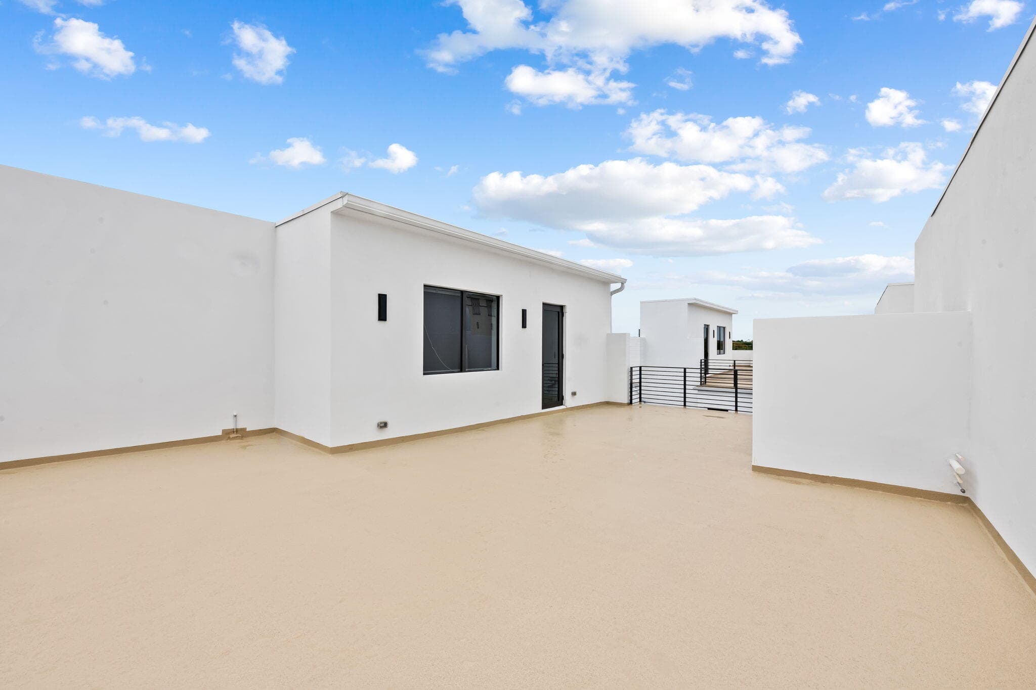 818 NE 2nd Street, Fort Lauderdale, FL 33301 — photo 32 of 45