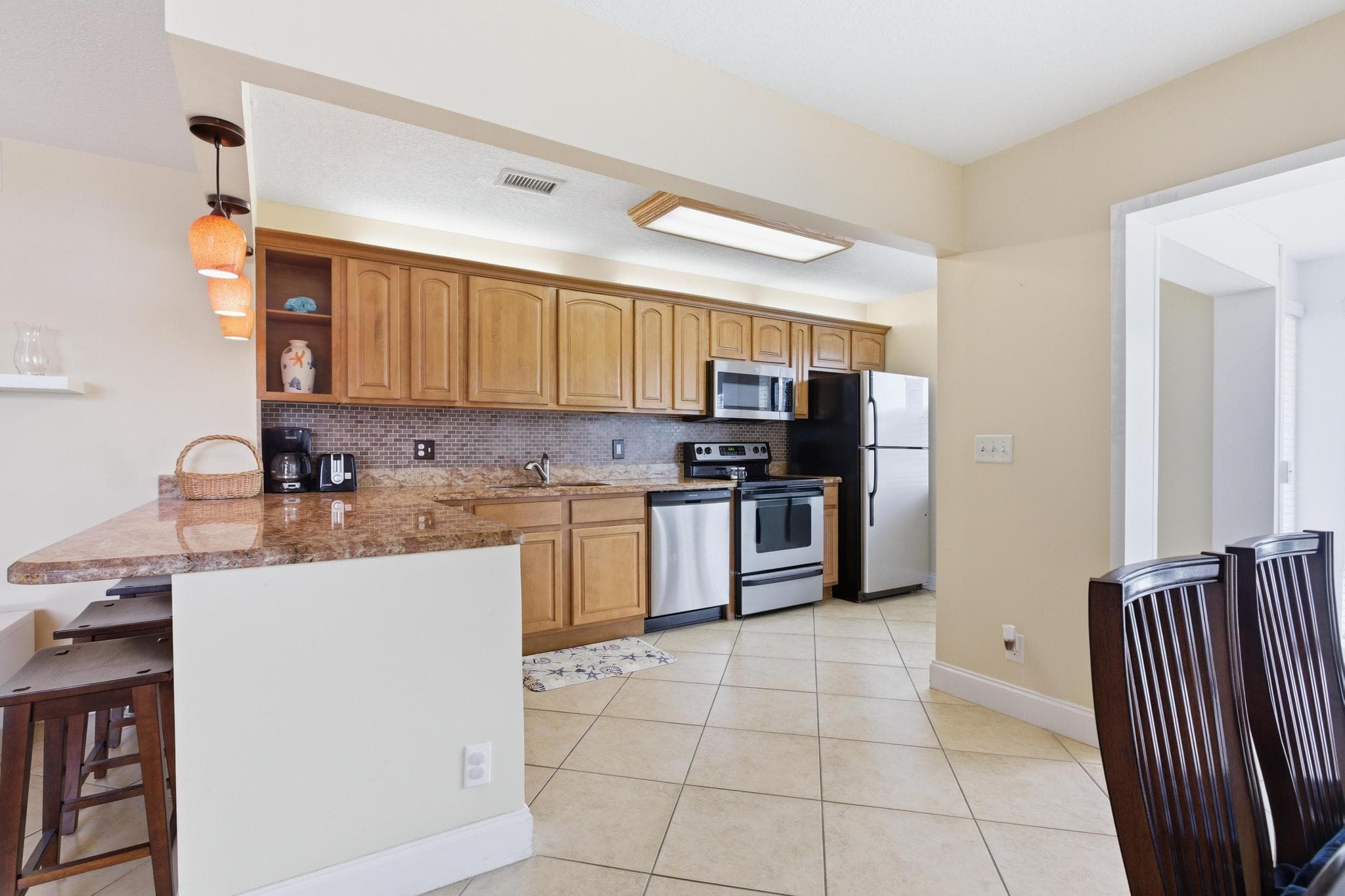 34 Colonial Club Drive 204, Boynton Beach, FL 33435 — photo 5 of 11