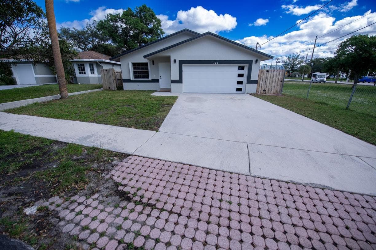 110 NW 6th Avenue, Dania Beach, FL 33004 — photo 1 of 64