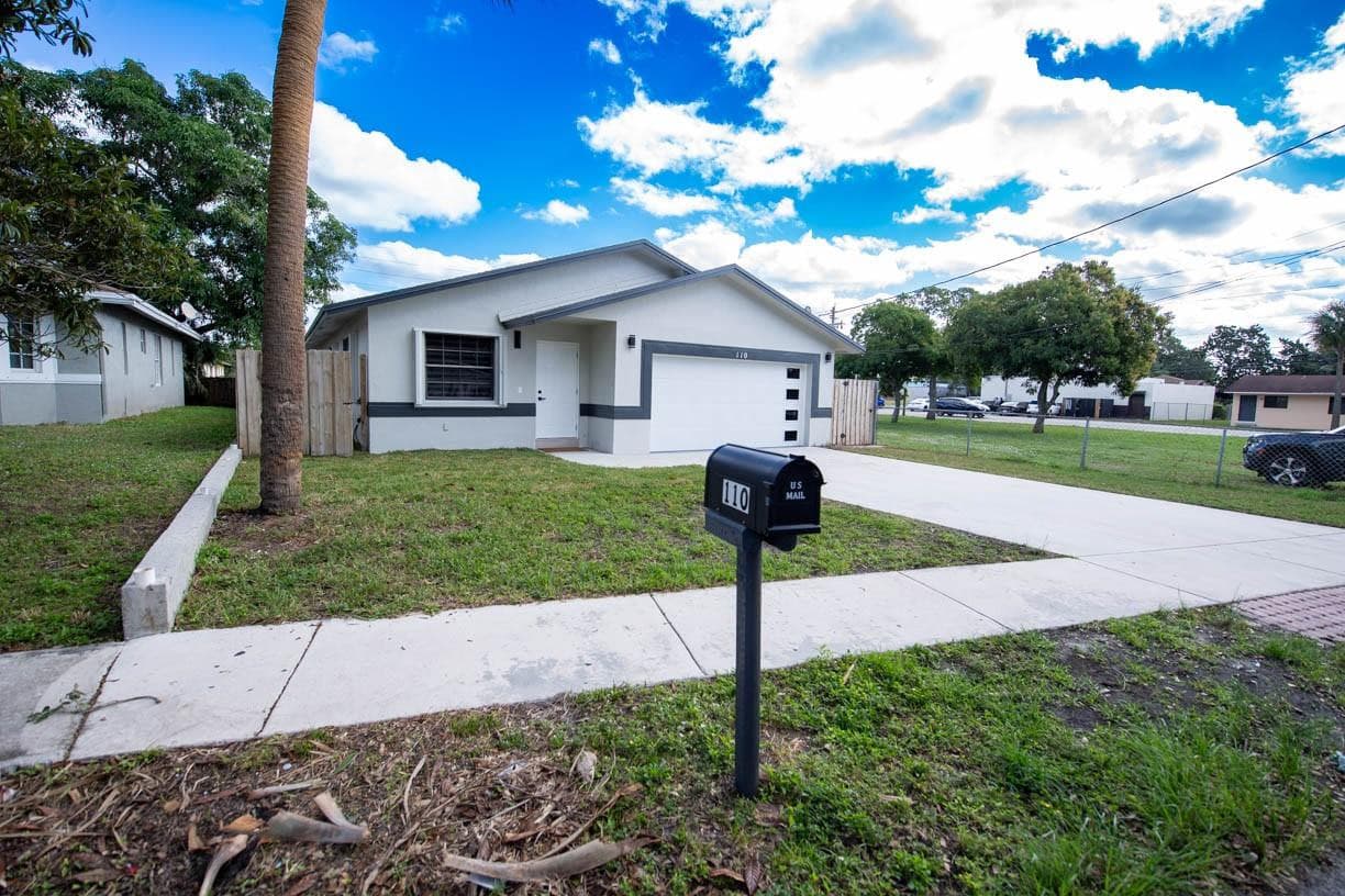 110 NW 6th Avenue, Dania Beach, FL 33004 — photo 3 of 64