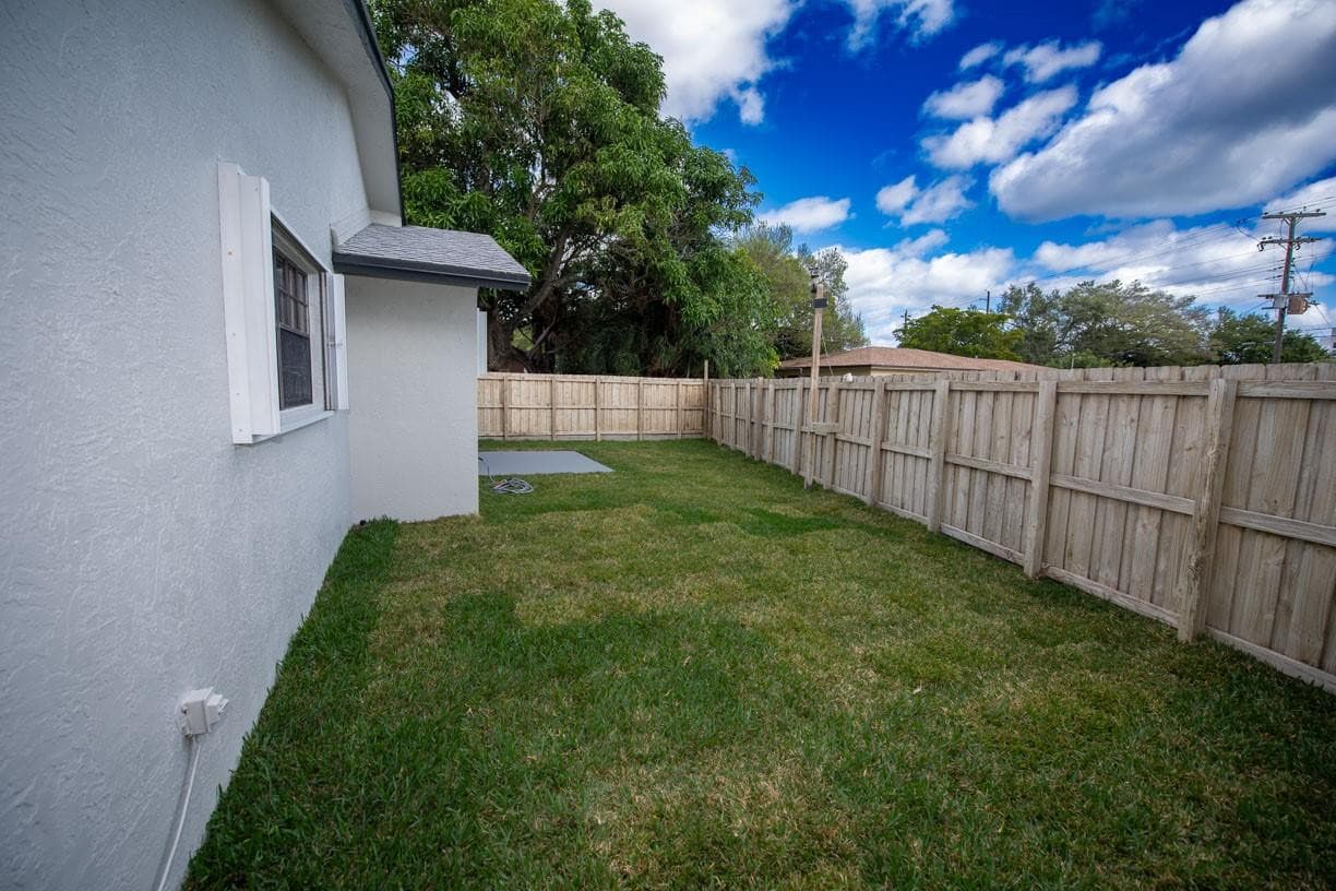 110 NW 6th Avenue, Dania Beach, FL 33004 — photo 13 of 64