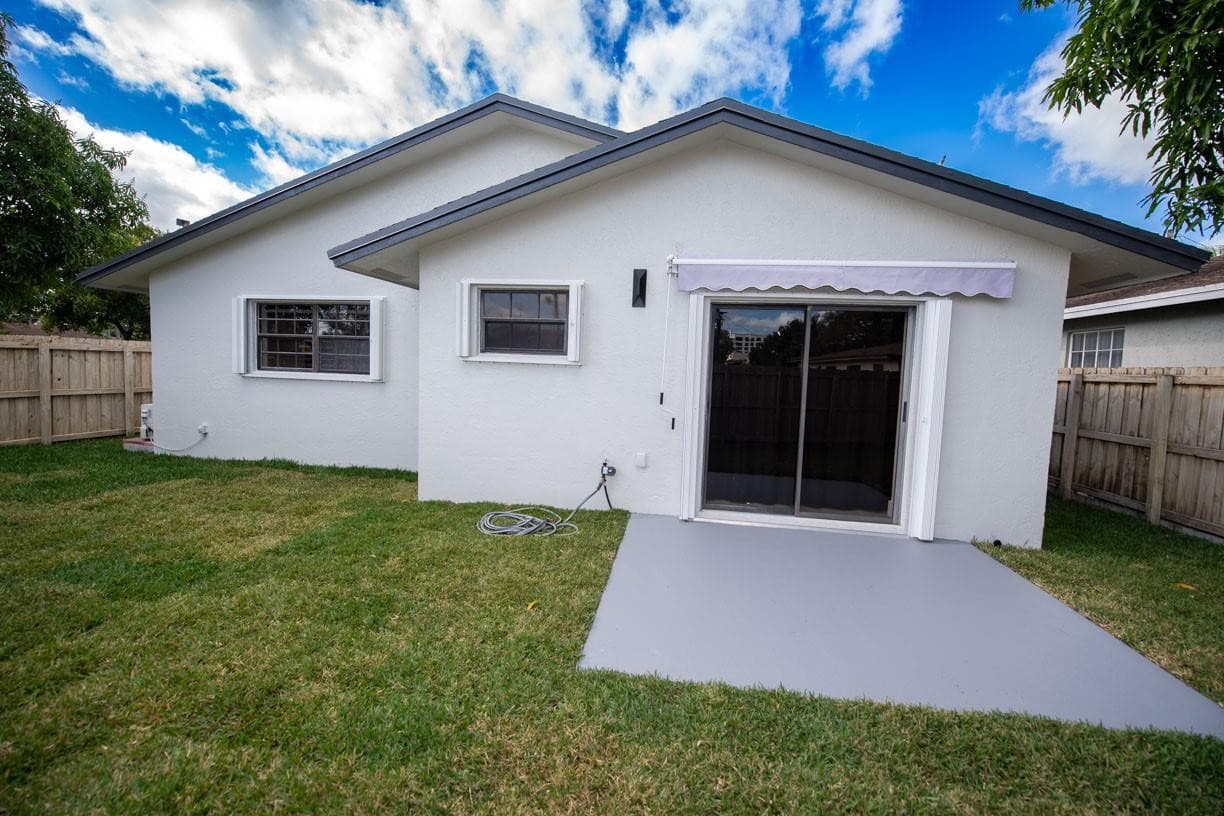 110 NW 6th Avenue, Dania Beach, FL 33004 — photo 15 of 64