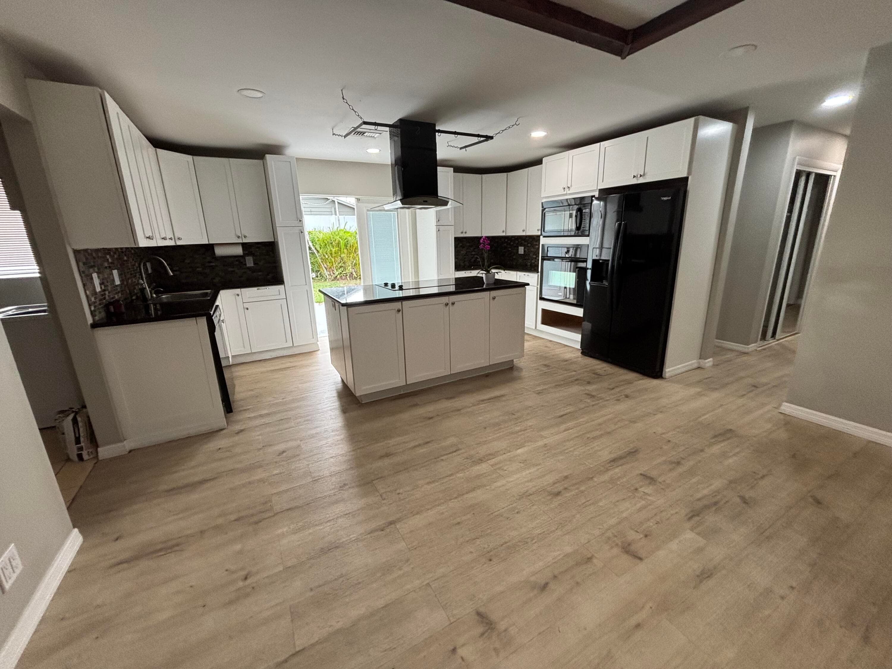 462 S Haverhill Road, West Palm Beach, FL 33415 — photo 7 of 19