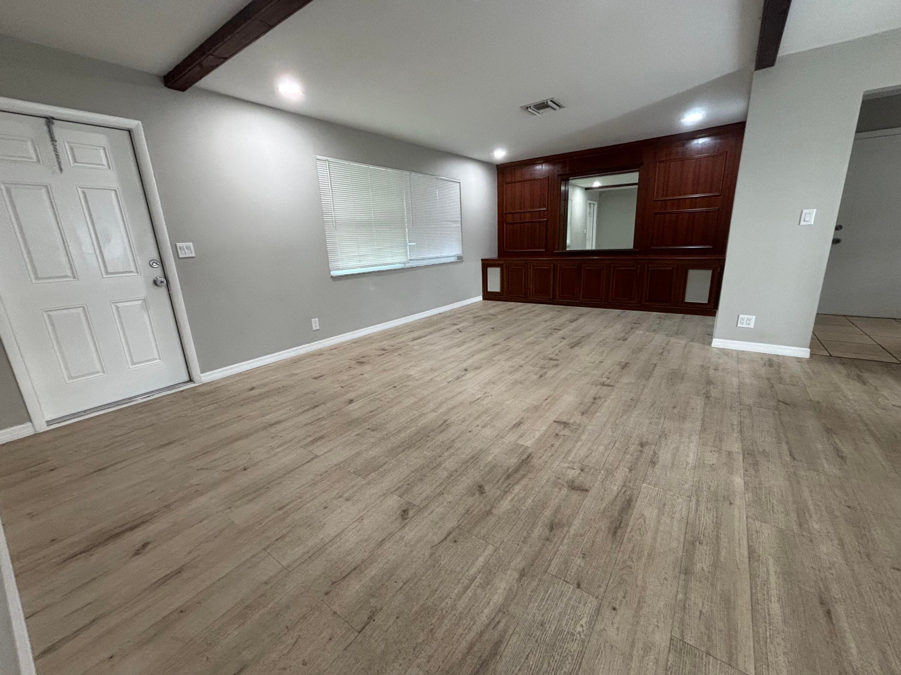 462 S Haverhill Road, West Palm Beach, FL 33415 — photo 6 of 19