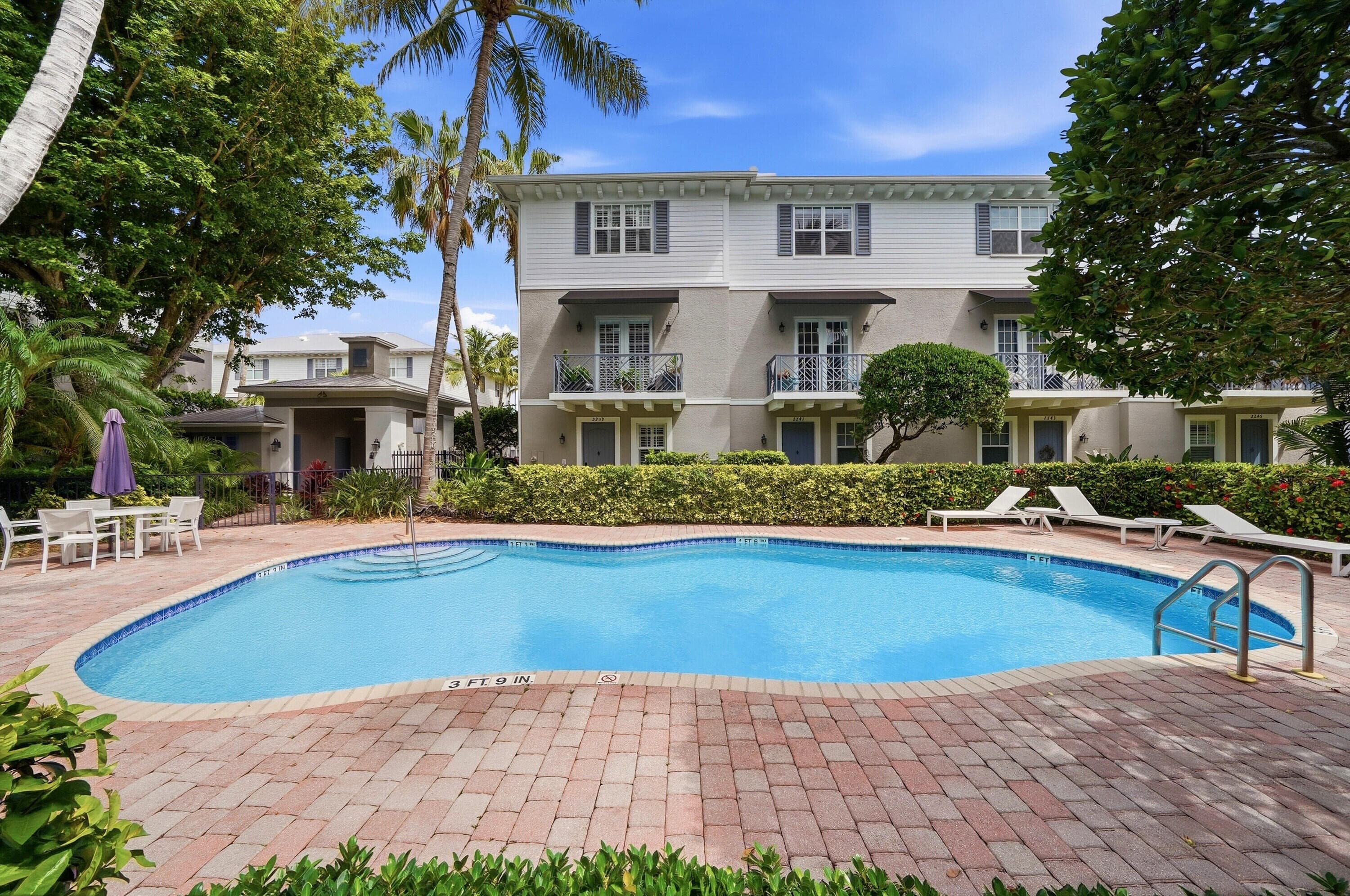 2265 NE 9th Avenue, Wilton Manors, FL 33305 — photo 3 of 50
