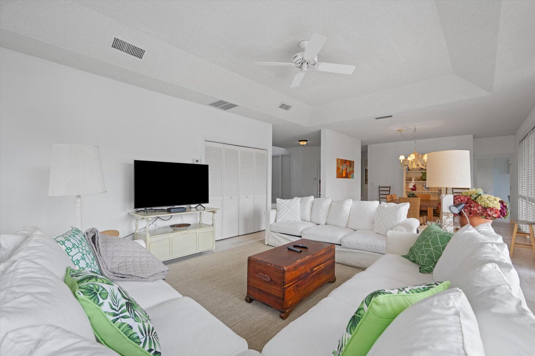 11875 Pebblewood Drive 201, Wellington, FL 33414 — photo 9 of 39