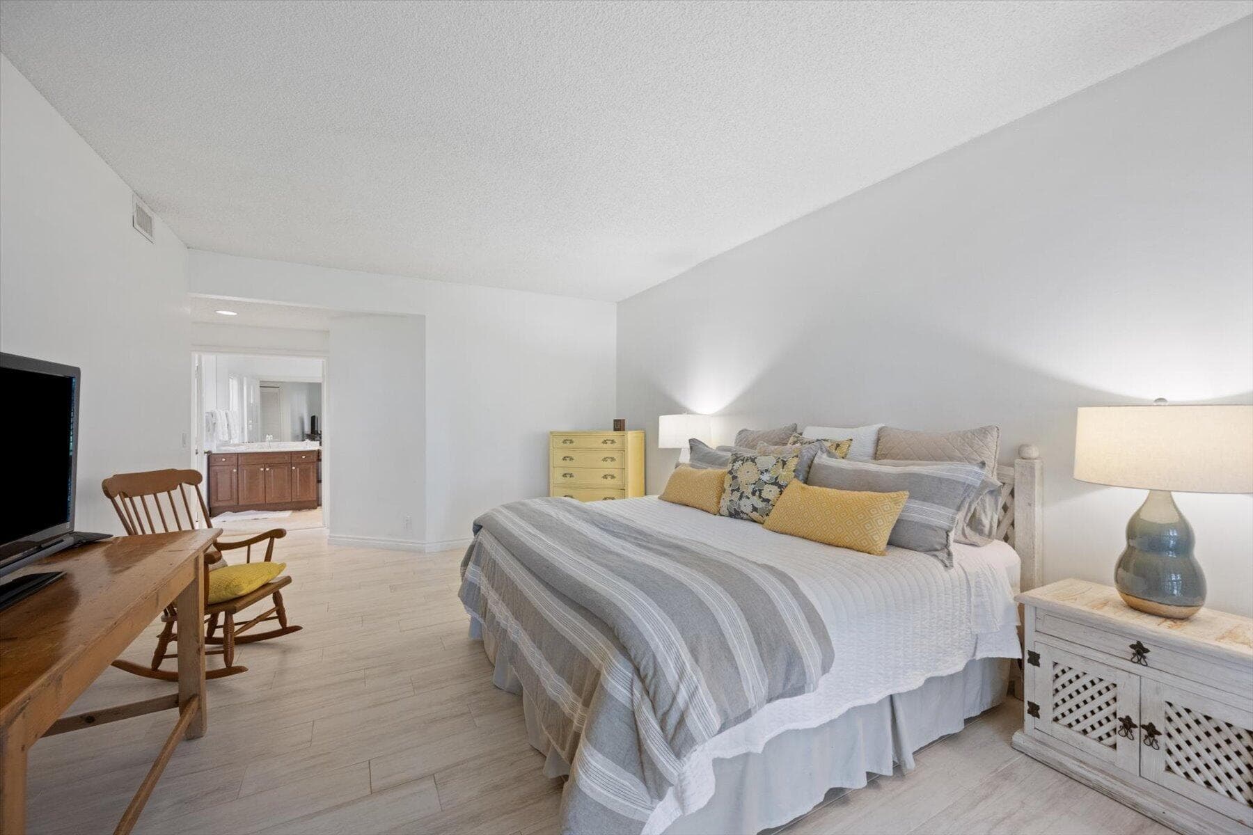 11875 Pebblewood Drive 201, Wellington, FL 33414 — photo 26 of 39