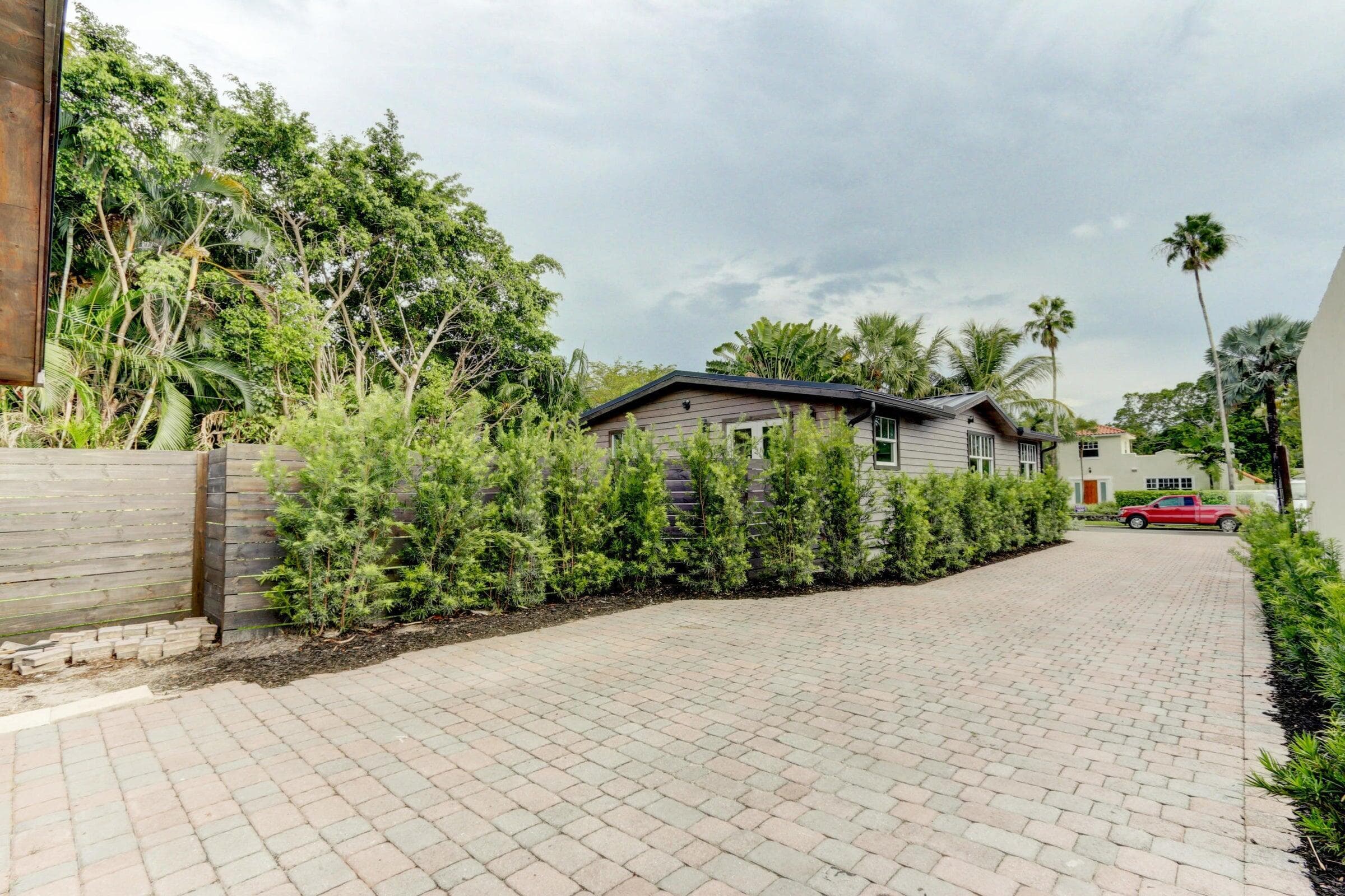 833 Ardmore Road, West Palm Beach, FL 33401 — photo 43 of 45