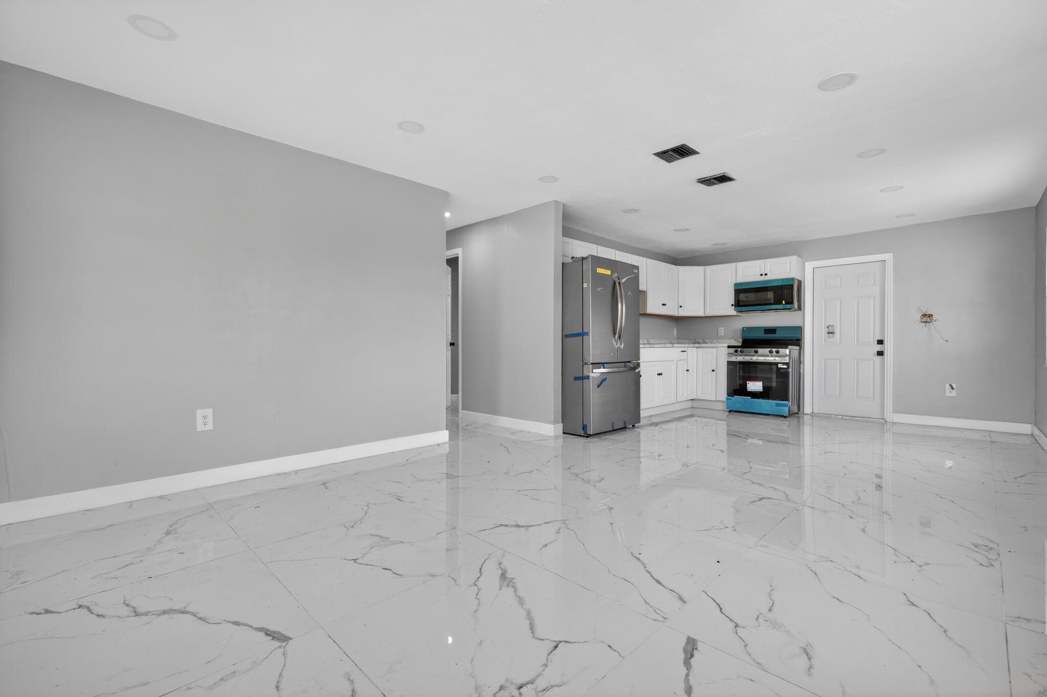 245 SW 11th Avenue, South Bay, FL 33493 — photo 8 of 16
