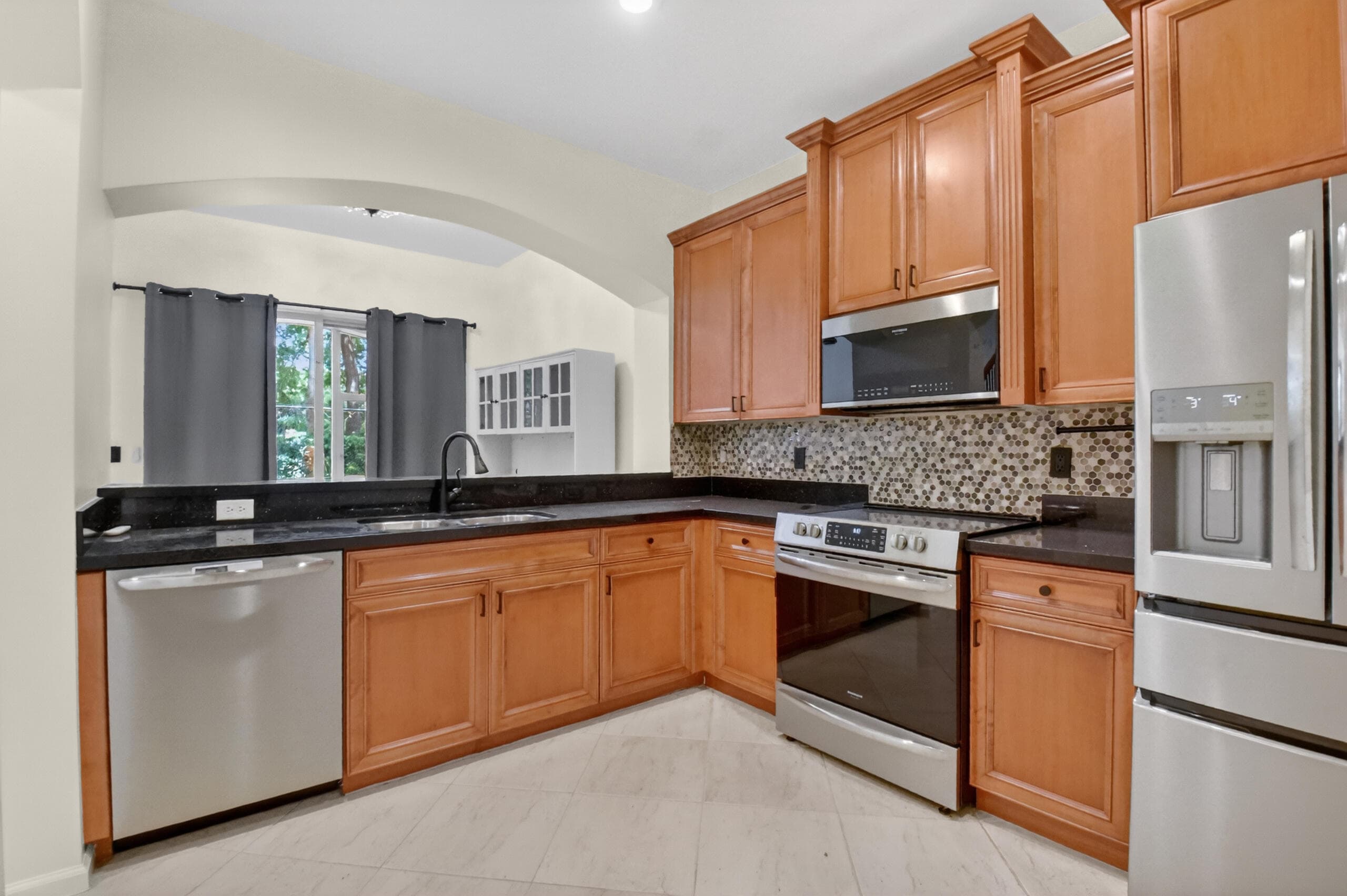 6421 Bella Circle 303, Boynton Beach, FL 33437 — photo 4 of 45