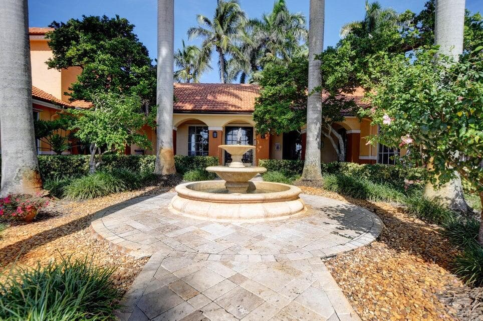 123 Yacht Club Way 307, Hypoluxo, FL 33462 — photo 9 of 22