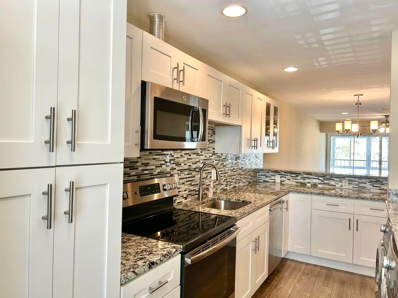 2811 SW 15th Street 202, Delray Beach, FL 33445 — photo 2 of 35
