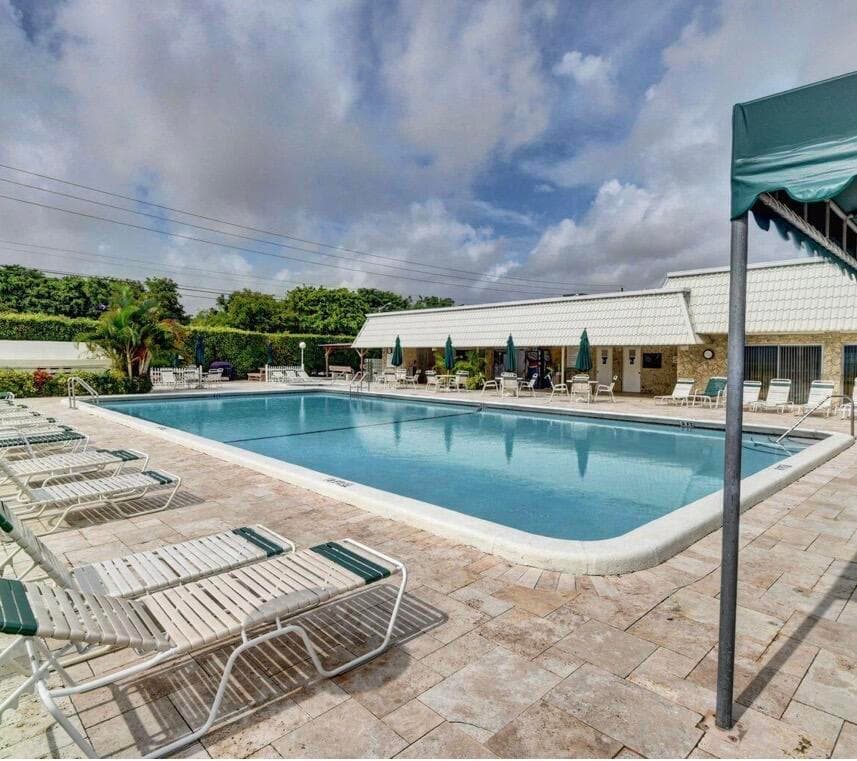 2811 SW 15th Street 202, Delray Beach, FL 33445 — photo 32 of 35