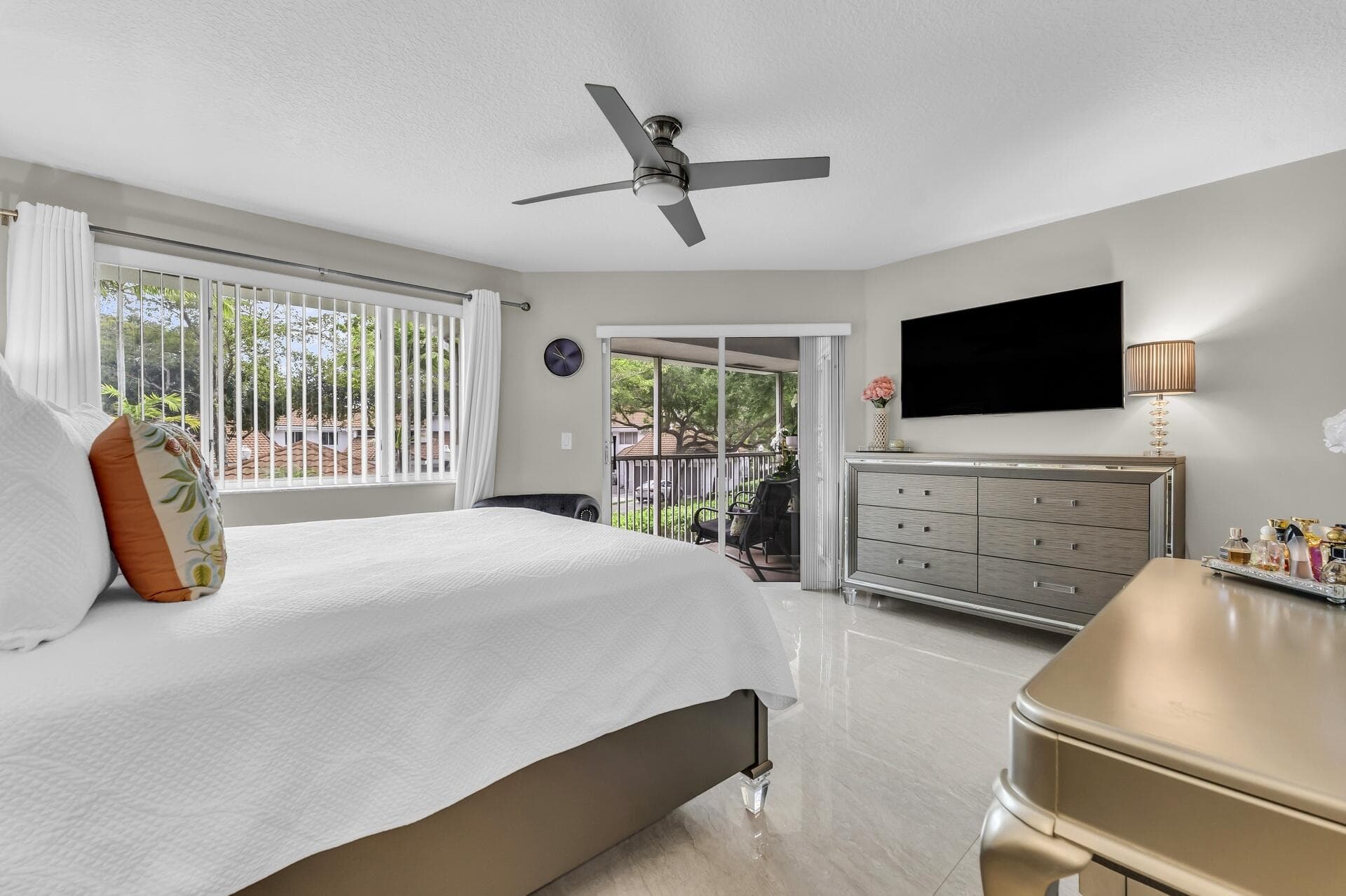 994 NW 93rd Avenue, Plantation, FL 33324 — photo 22 of 50