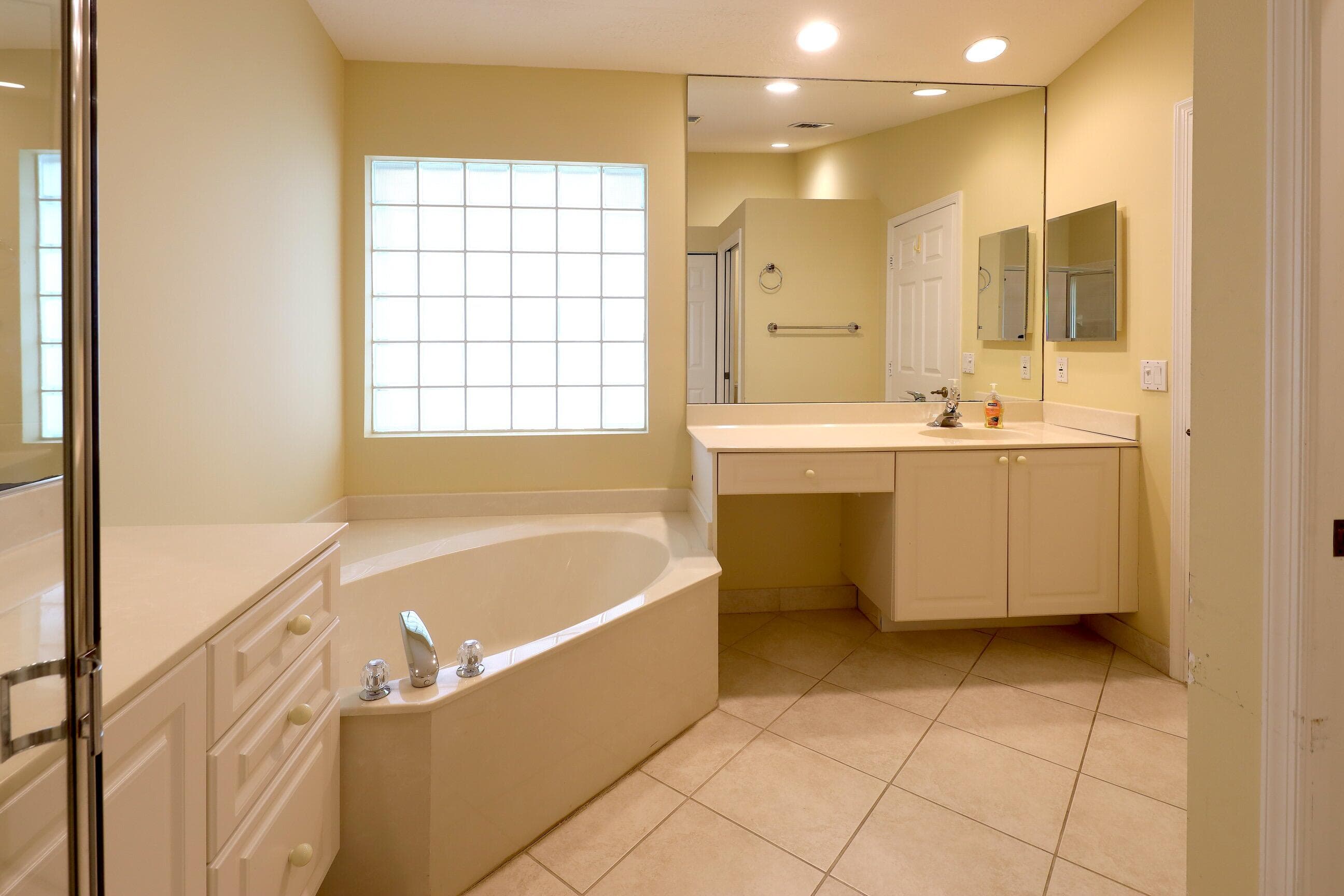 9689 Positano Way, Lake Worth, FL 33467 — photo 27 of 39