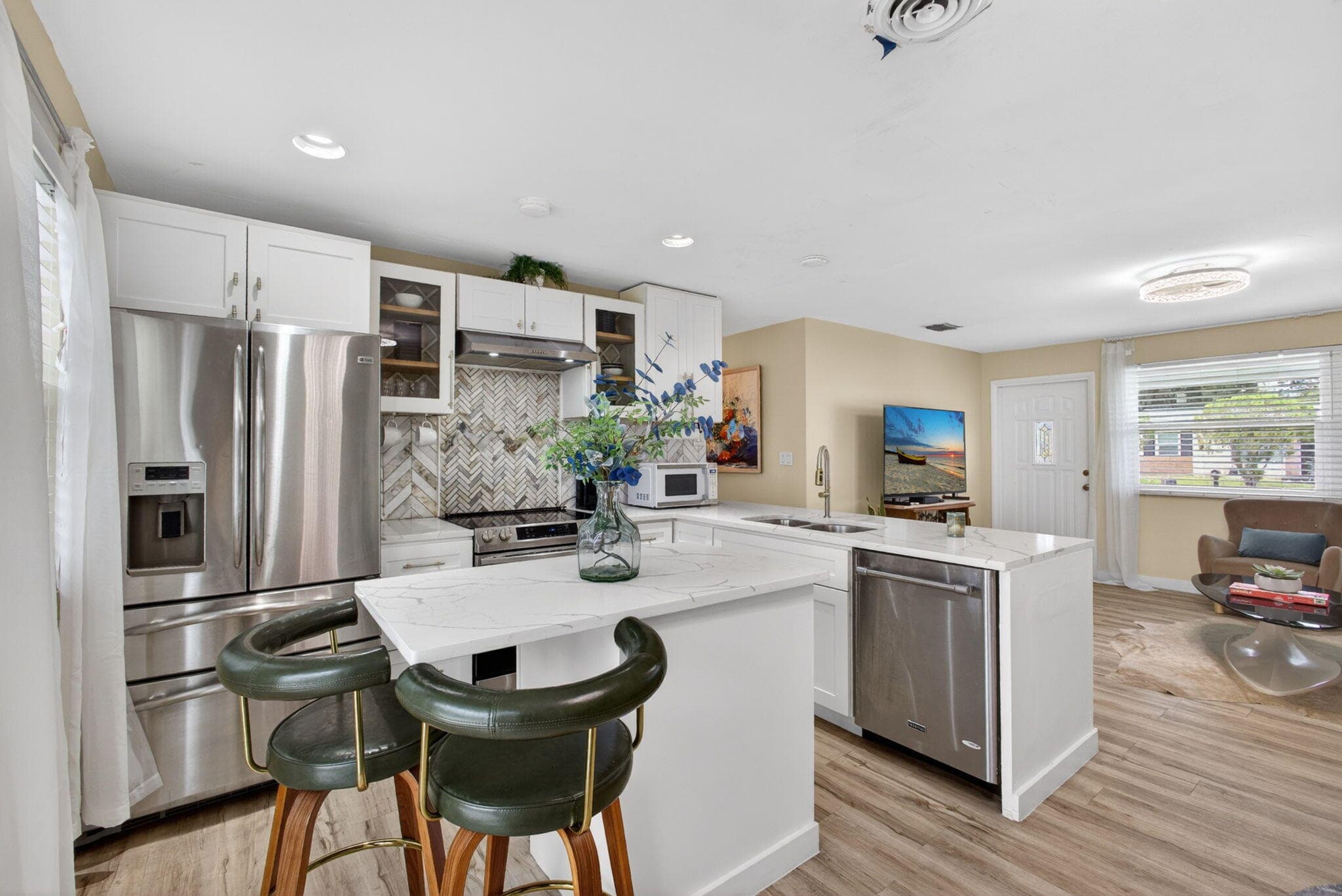 140 W 31st Court, Riviera Beach, FL 33404 — photo 9 of 59