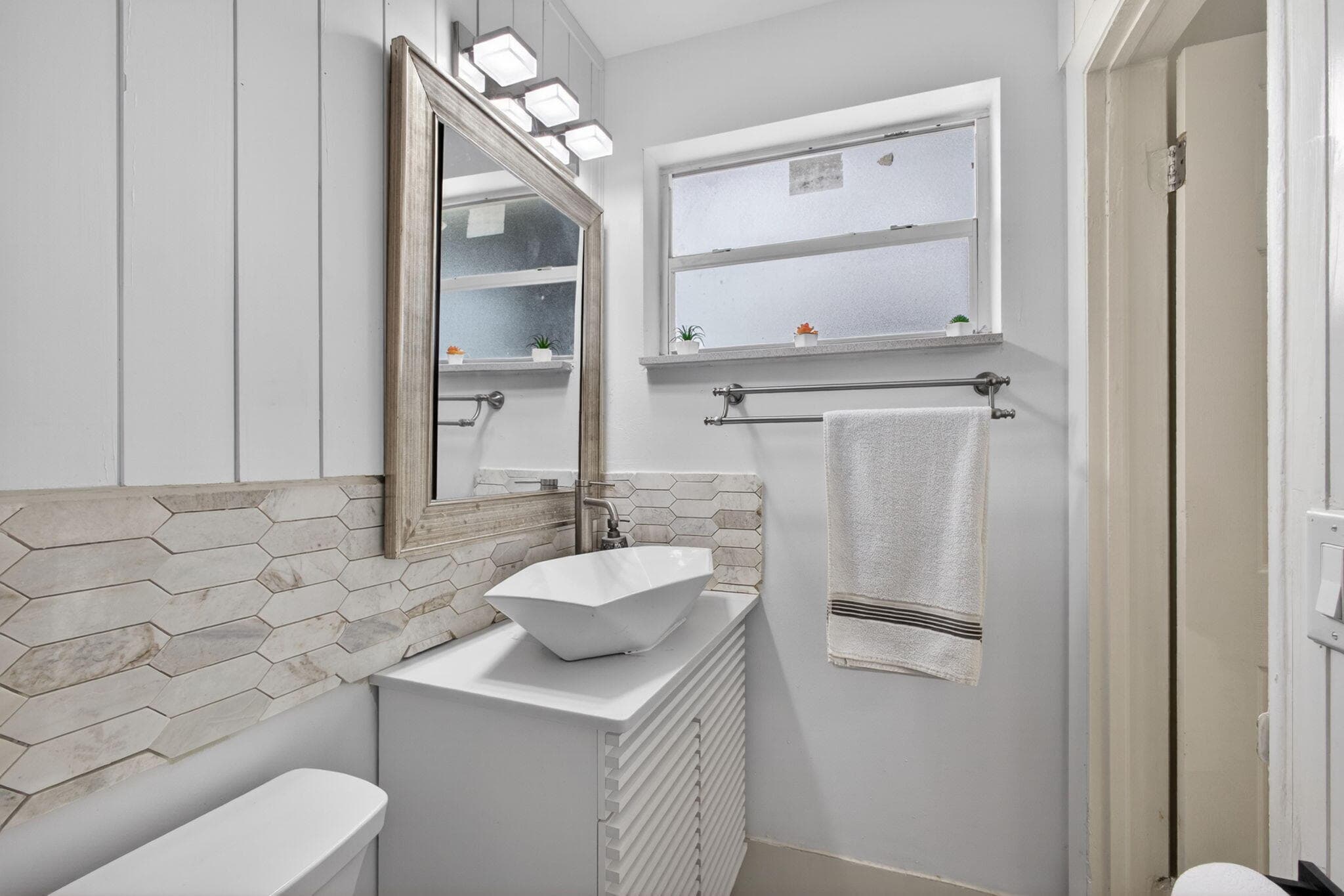 140 W 31st Court, Riviera Beach, FL 33404 — photo 36 of 59