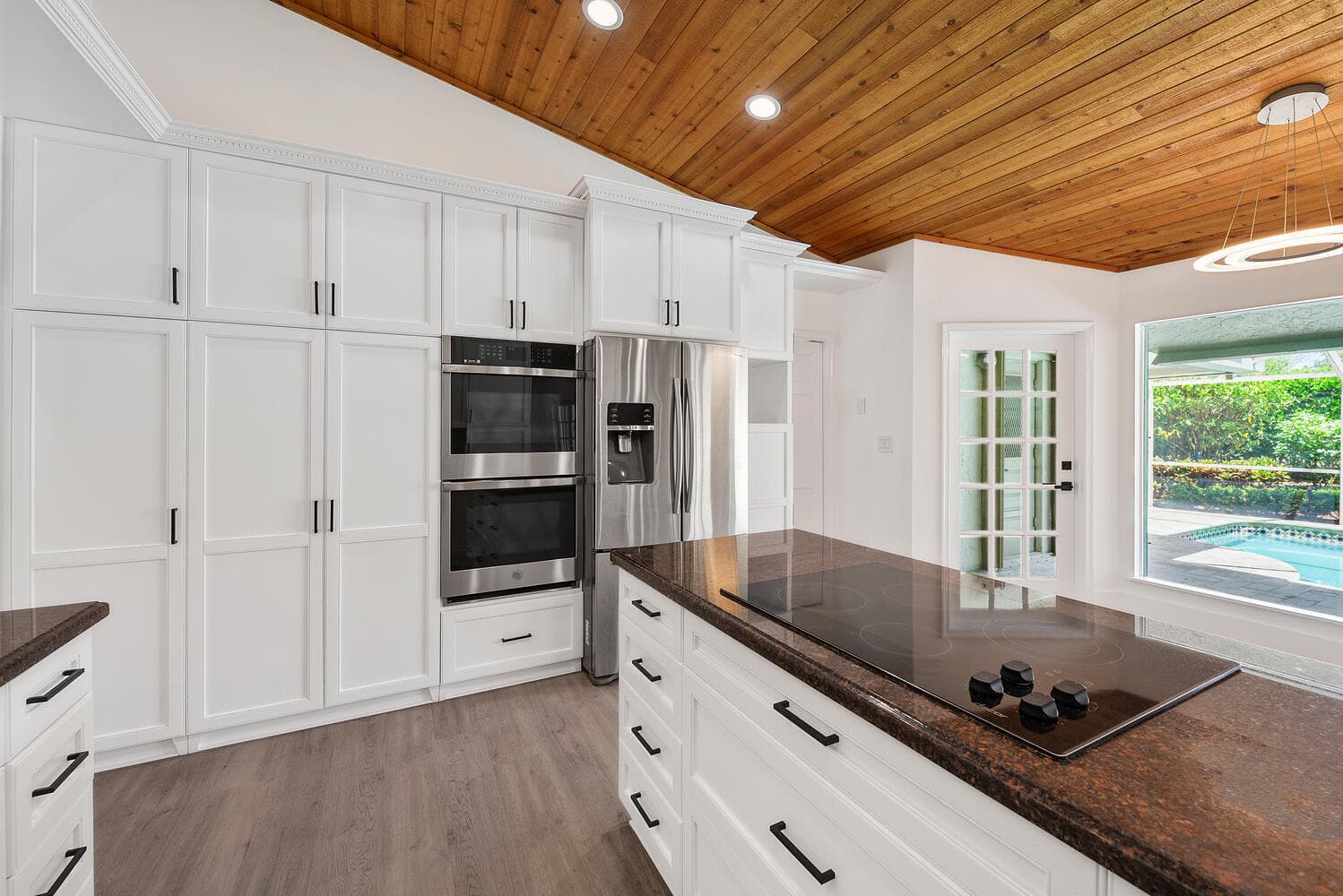 3185 St James Drive, Boca Raton, FL 33434 — photo 13 of 41