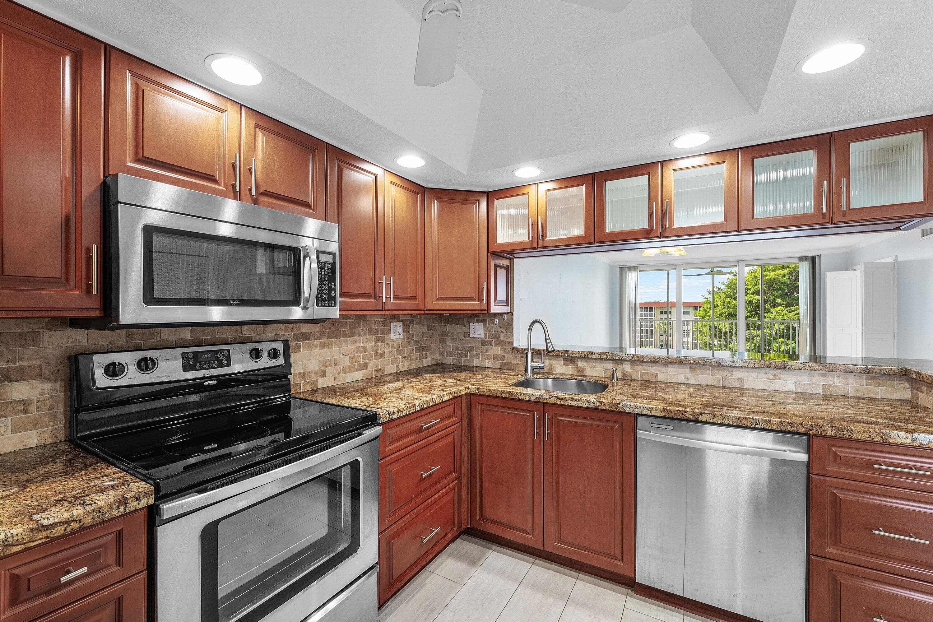 3150 NE 48th Court 411, Lighthouse Point, FL 33064 — photo 3 of 34