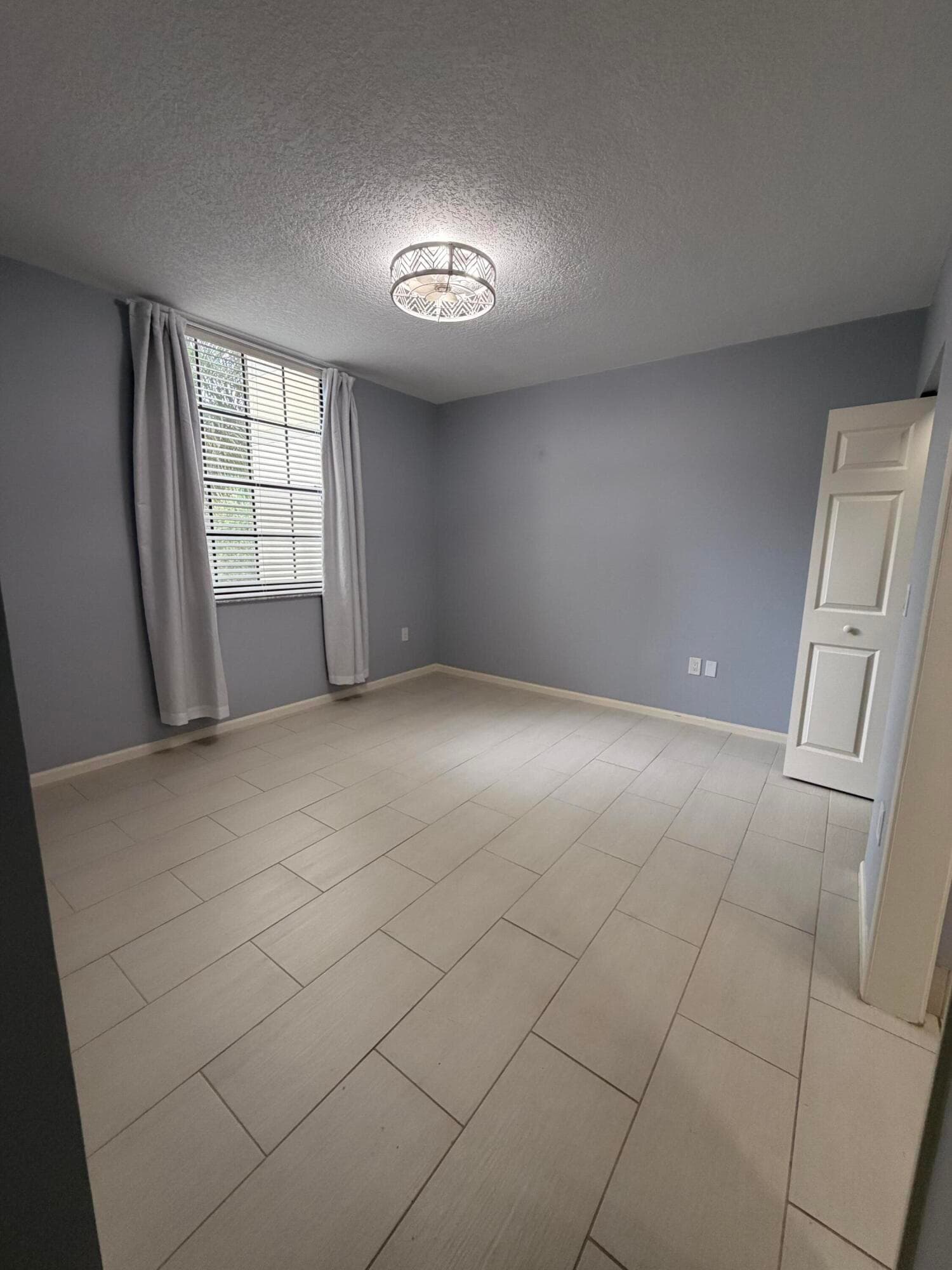 630 S Sapodilla Avenue 416, West Palm Beach, FL 33401 — photo 13 of 32