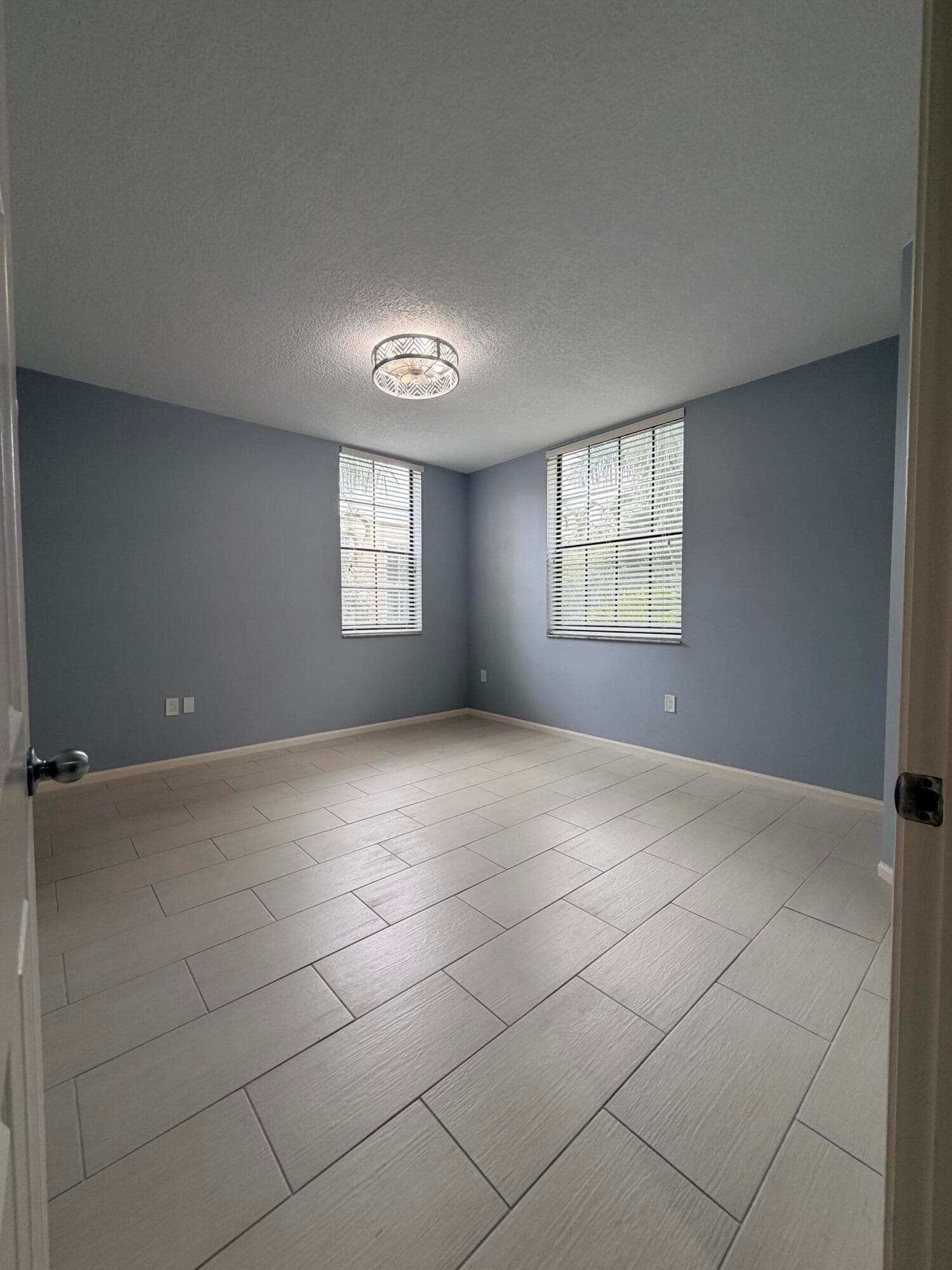 630 S Sapodilla Avenue 416, West Palm Beach, FL 33401 — photo 9 of 32