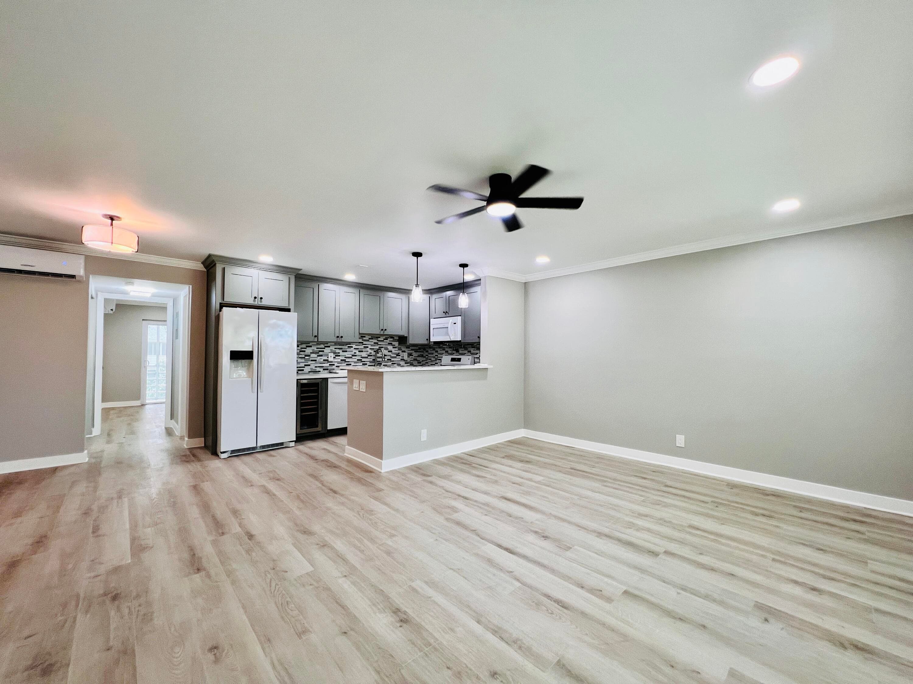 15 Bedford A, West Palm Beach, FL 33417 — photo